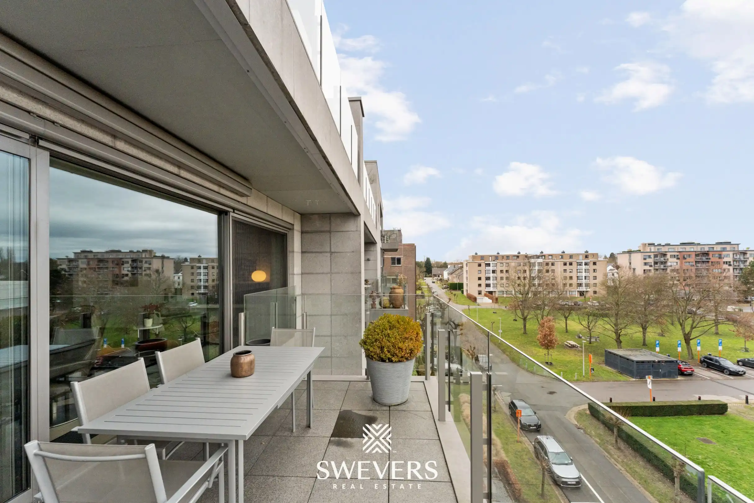 Zeer ruim appartement met zonrijk terras en dubbele garage te Hollandsveld foto 5