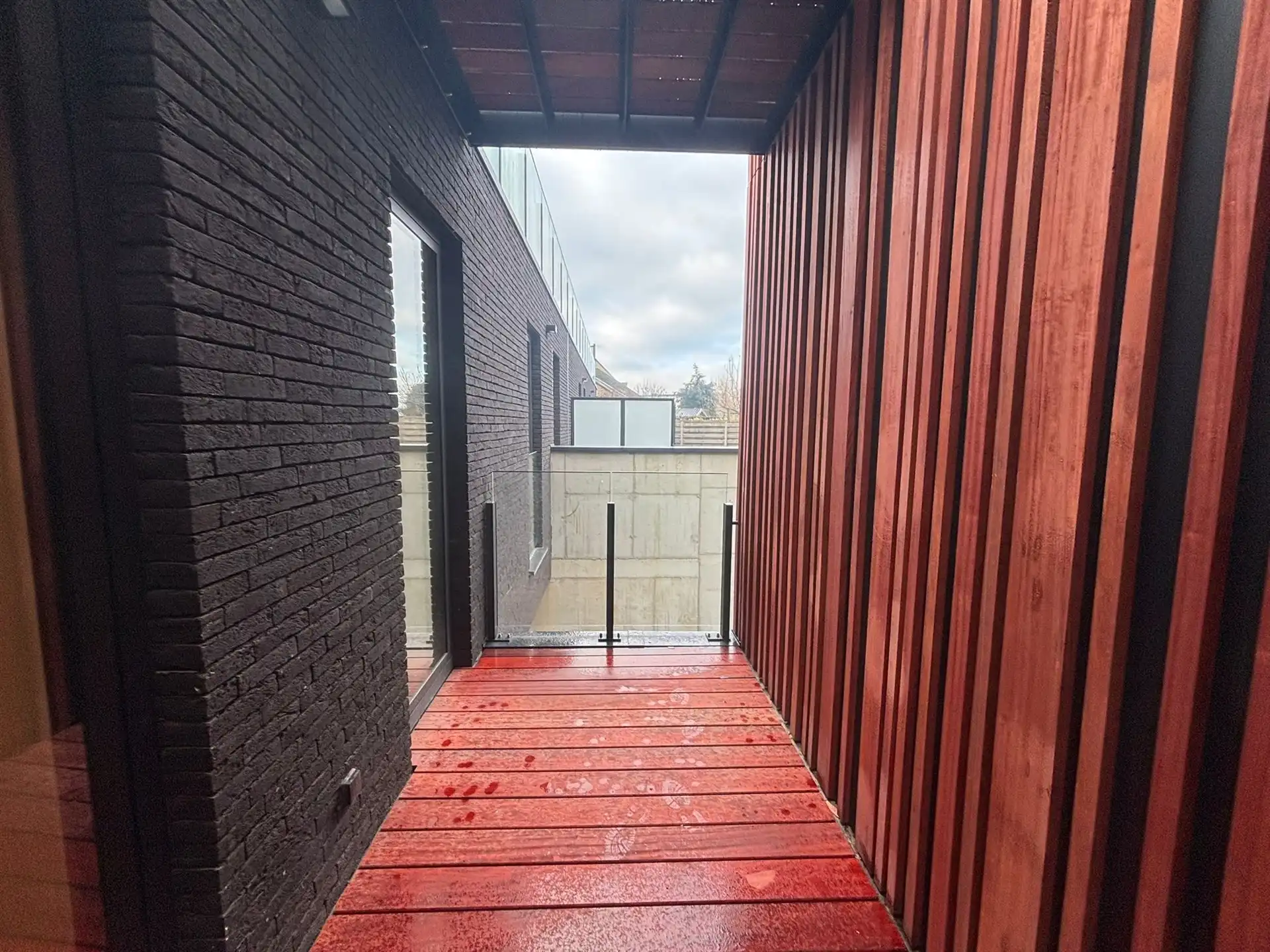 Modern gelijkvloers appartement met private tuin en ruime terrassen in Asse! foto 17