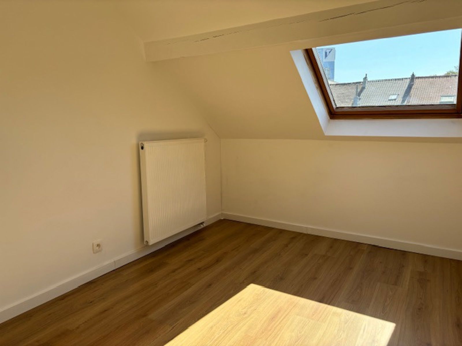 Volledig gerenoveerde woning aan het water te Tienen foto 10