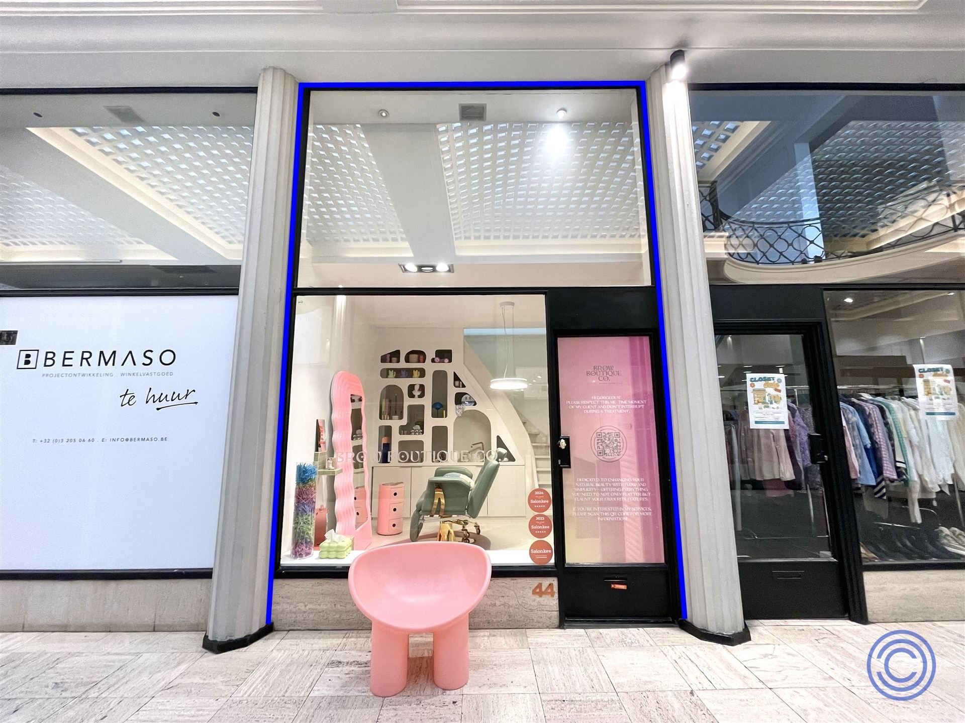 Stijlvol en instapklaar winkelpand in de Nieuwe Gaanderij! foto 2