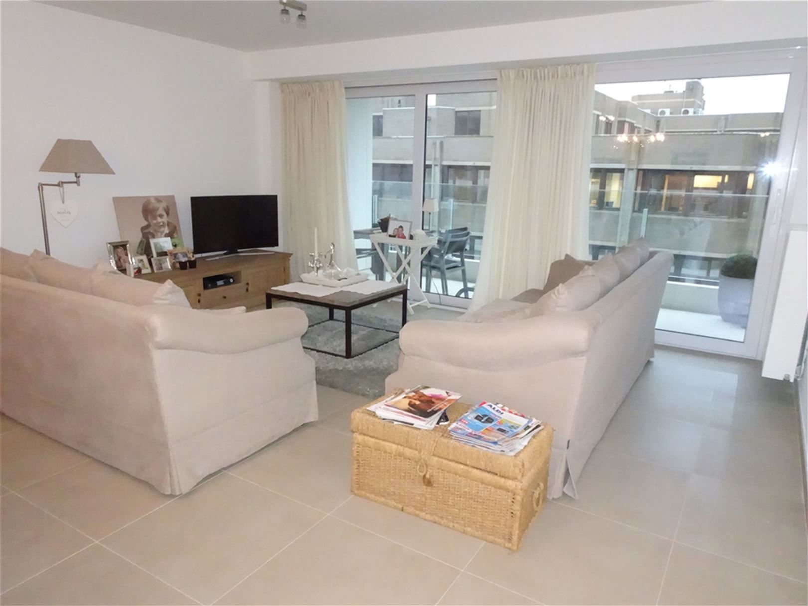 appartement foto {{pictureIndex}}