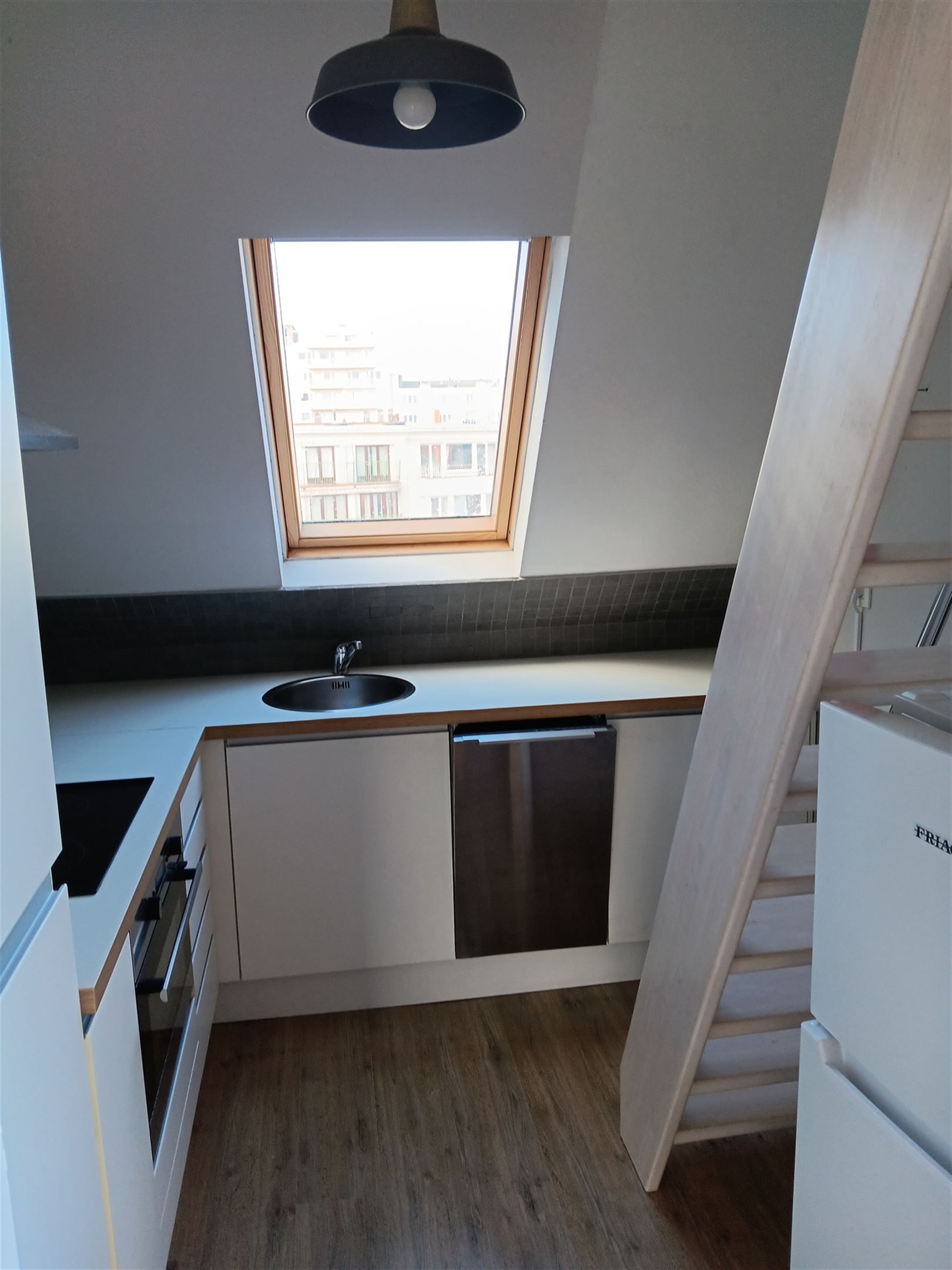 Jaarbasis 2-kamer appartement inclusief garage foto 5