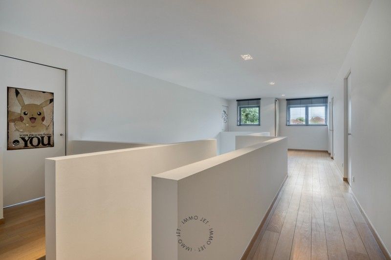 Exclusieve villa met zwembad in rustige wijk nabij het centrum van Beveren foto 12