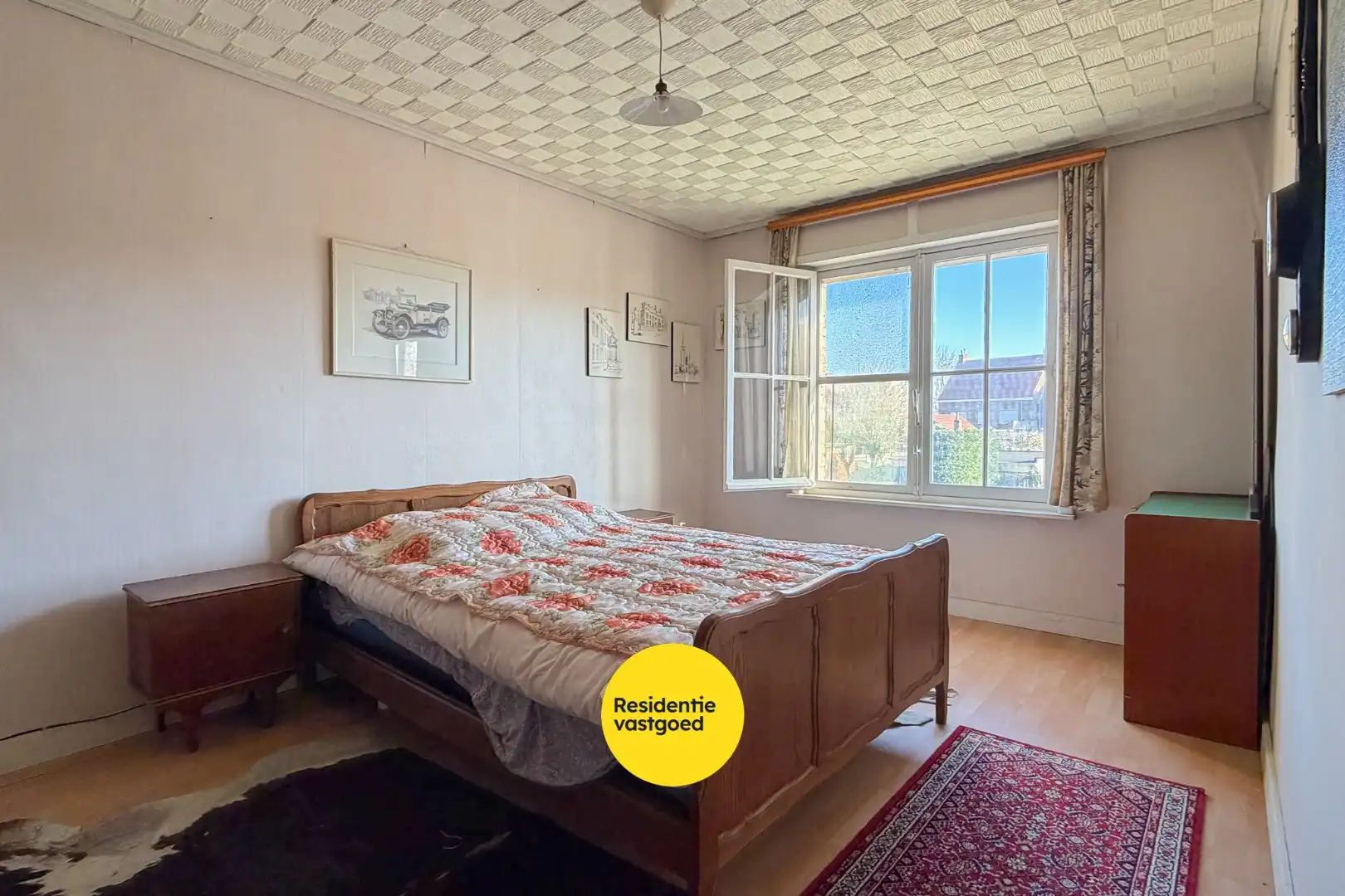 Ruime woning met zuidgerichte tuin te Sint-Michiels foto 11