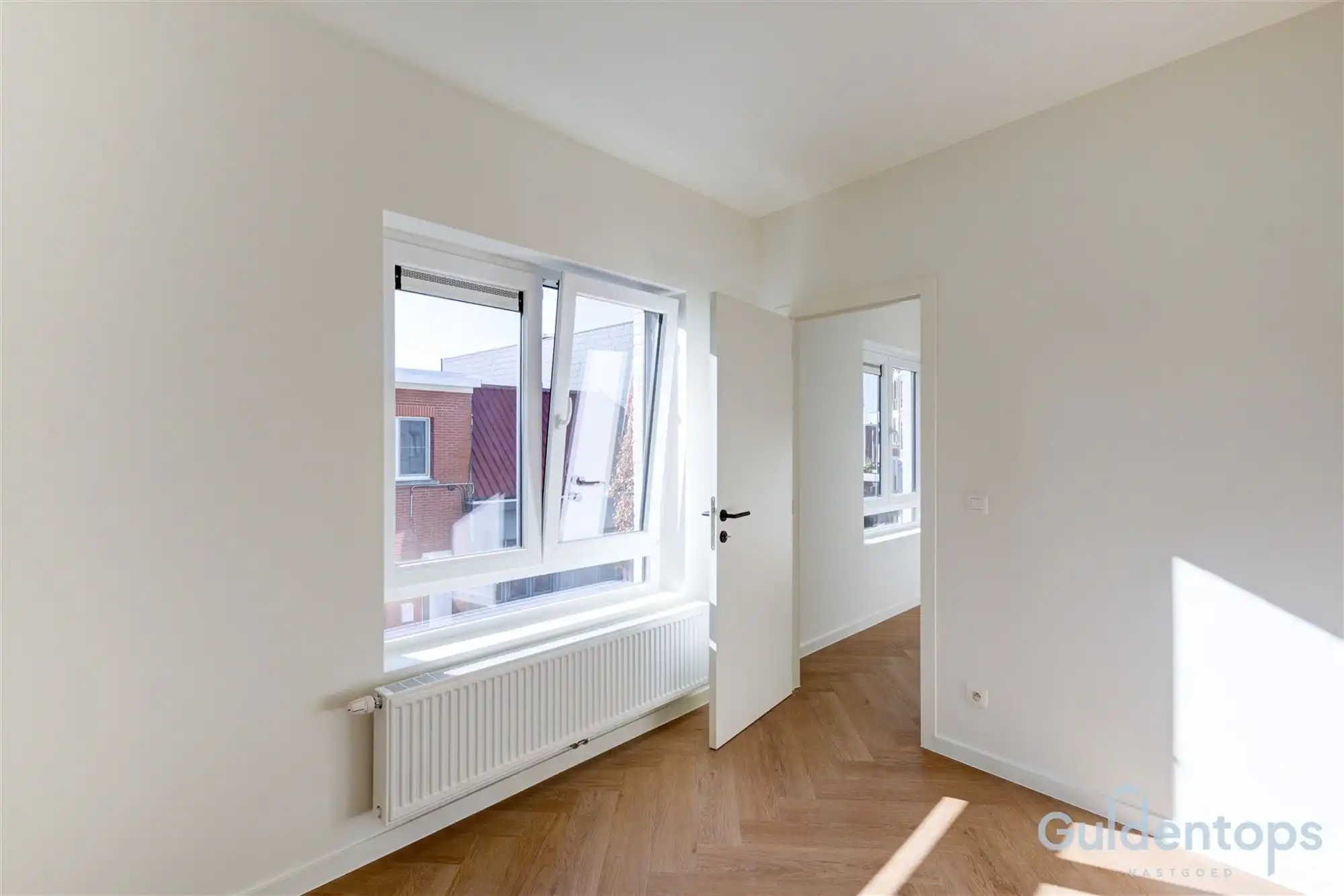 Instapklare vernieuwde woning  foto 8