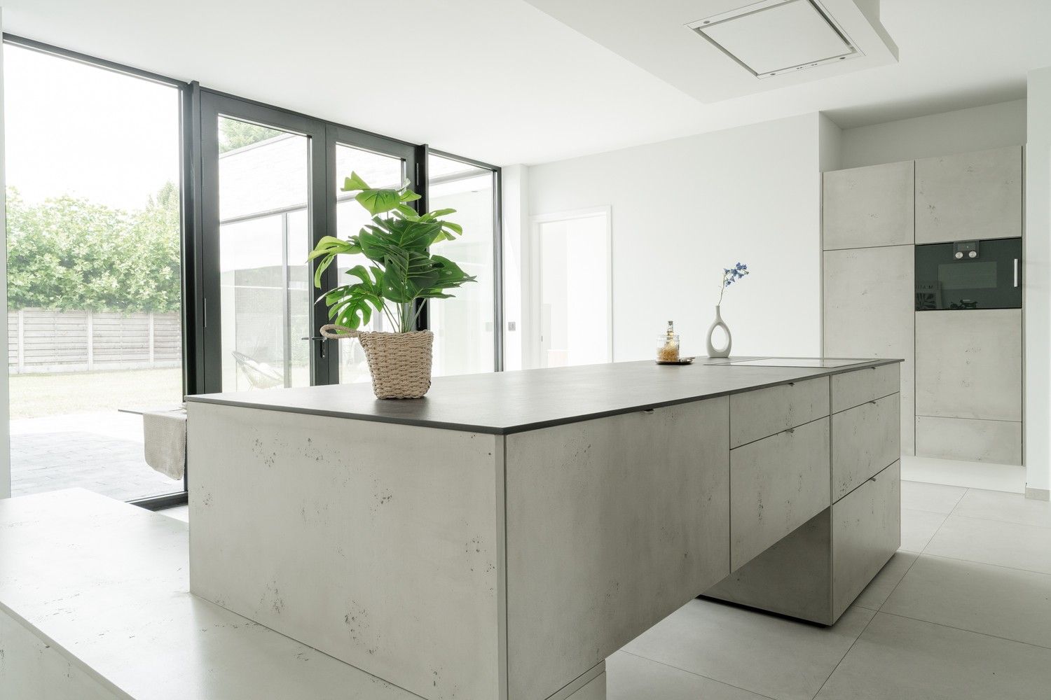 Prachtige luxueuze villa met enorme raampartijen foto 19