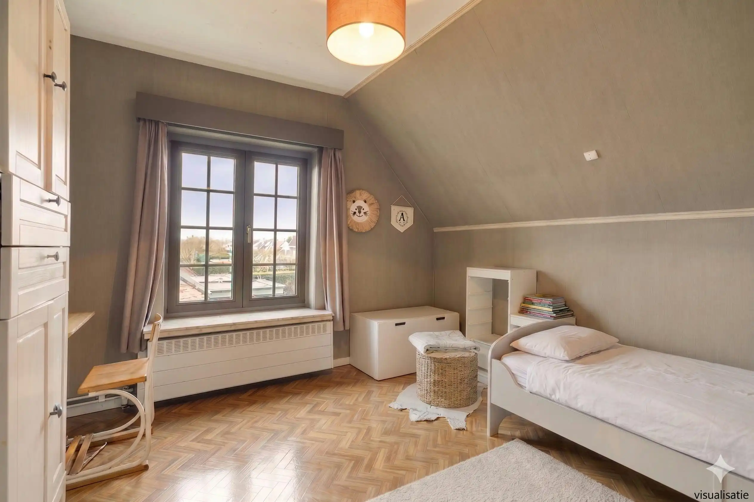 Karaktervolle gezinswoning op toplocatie te koop in Eeklo foto 9