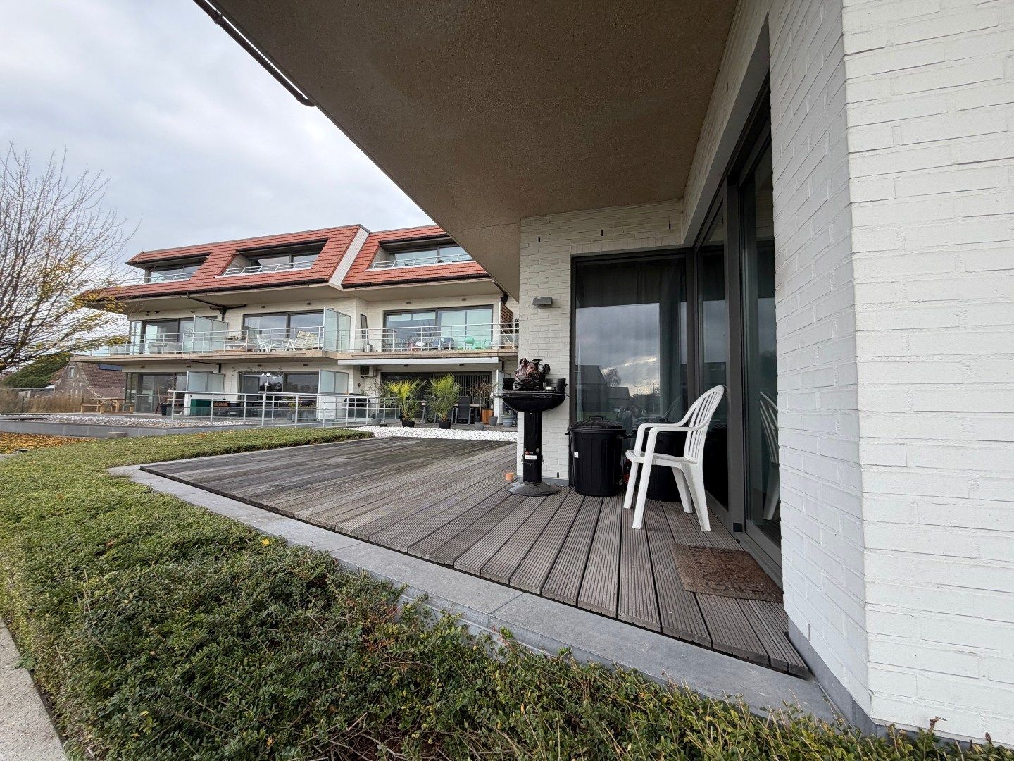 Gelijkvloers 1-slpk appartement nabij voorzieningen foto 2