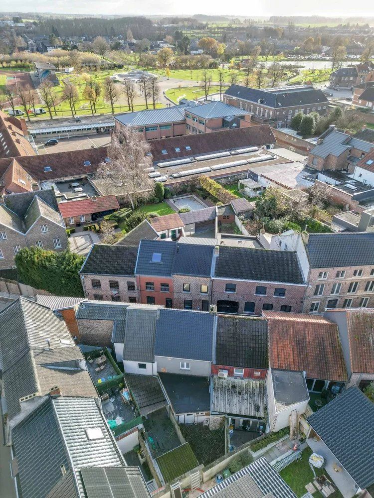 Gerenoveerde casco rijwoning in het hart van Tongeren foto 2