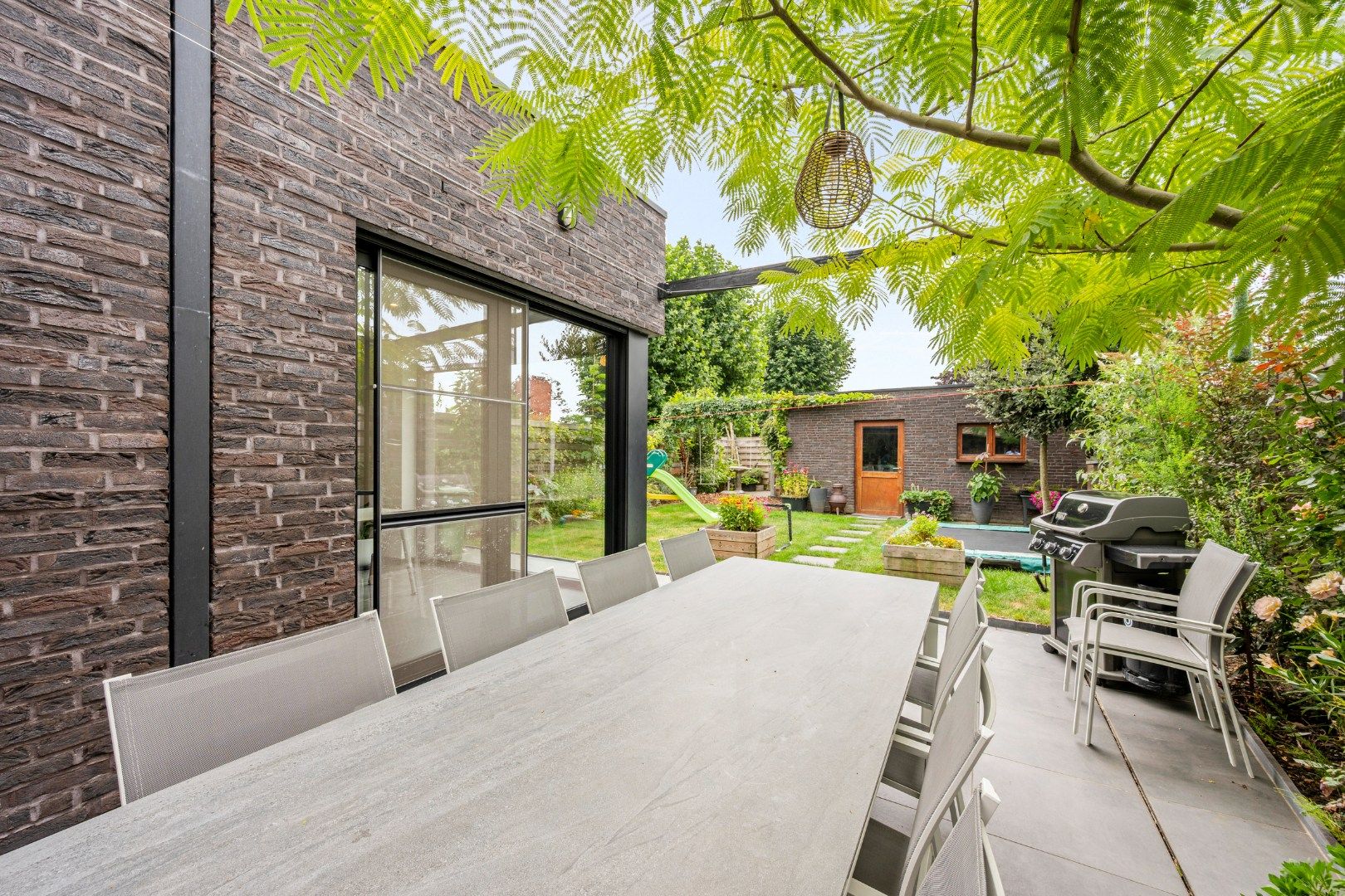 Instapklare, energiezuinige woning (2017) met zuidgerichte tuin en garage – centrum Ieper foto 11