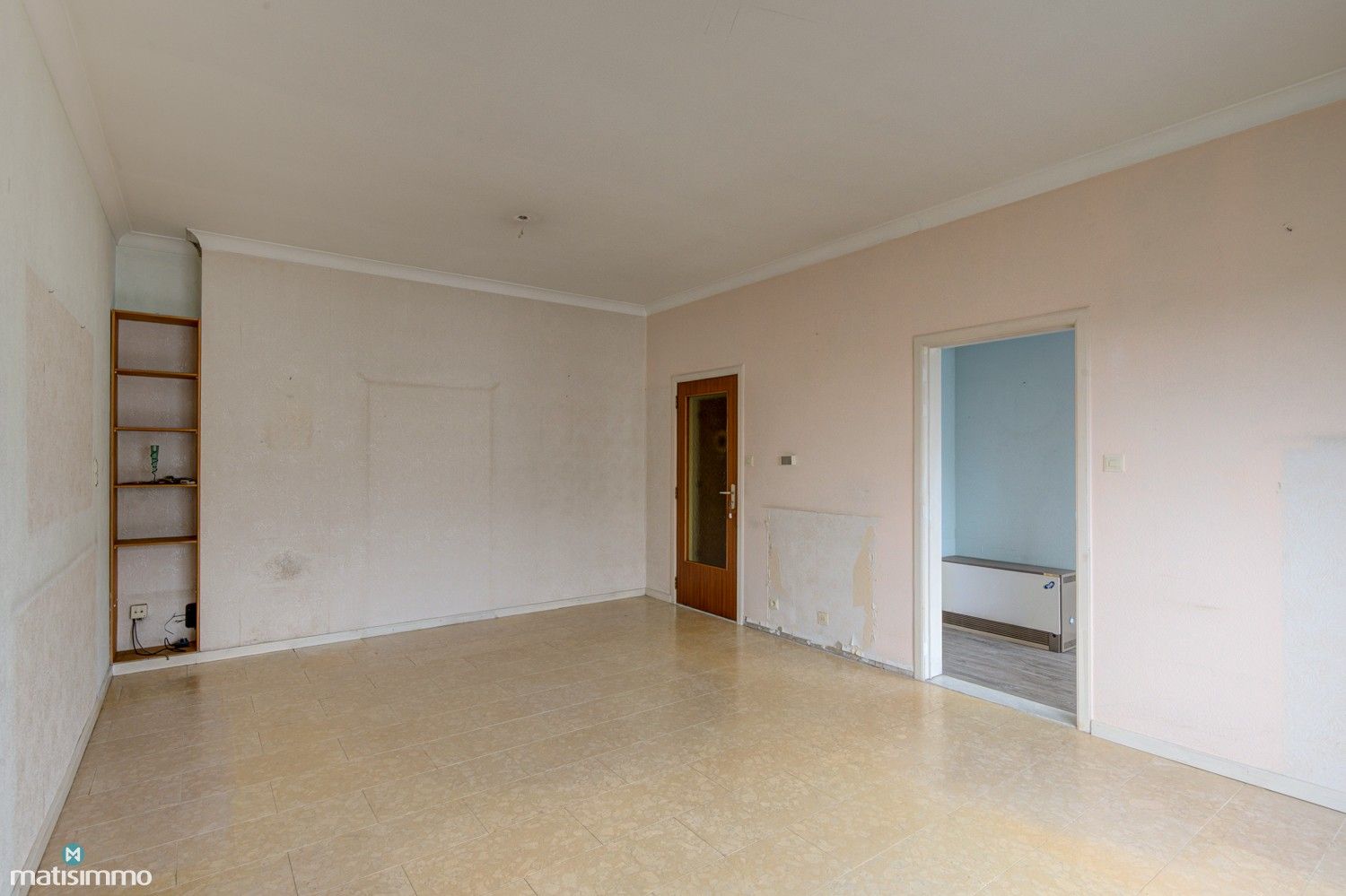 VOORTREFFELIJK GELEGEN APPARTEMENT MET GARAGEBOX EN 2 SLAAPKAMERS IN HARTJE GENK foto 2