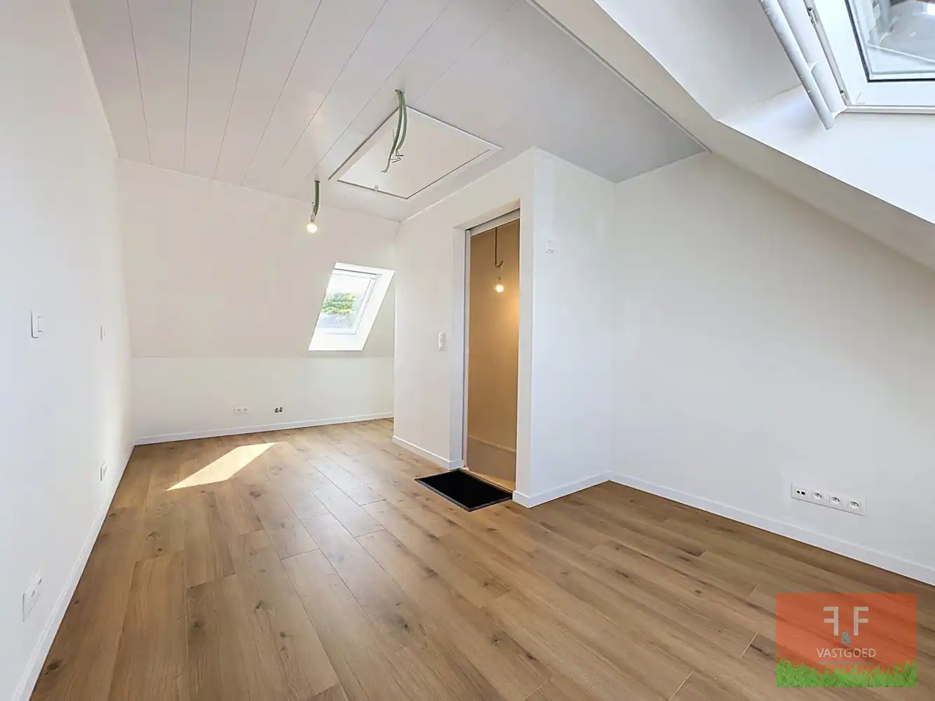 Prachtig gerenoveerde en ultra-energiezuinige gezinswoning (EPC A) met zonnige stadstuin in centrum Wetteren foto 18