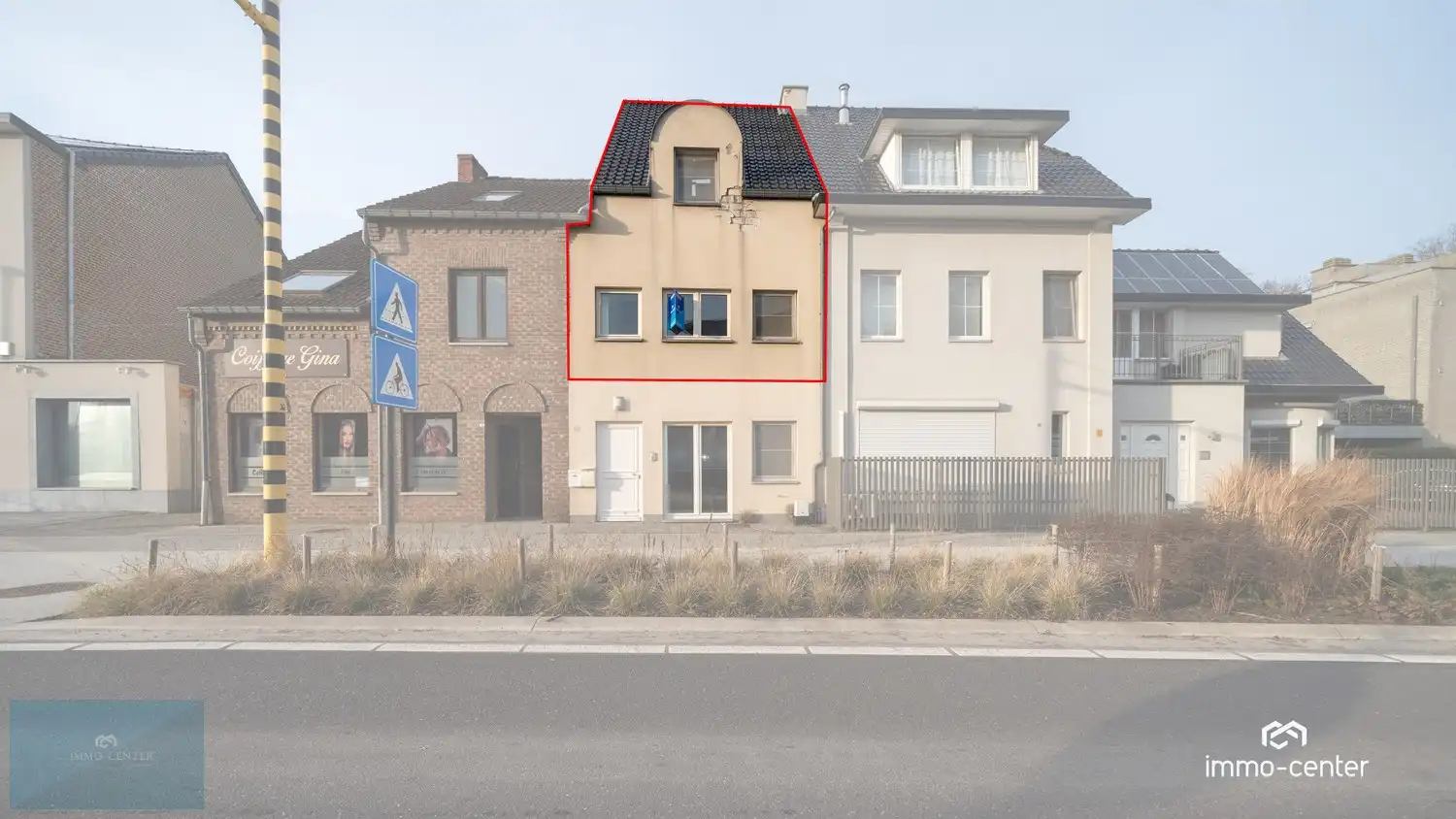 Lichtrijk appartement – 2 slpk – 2 terrassen – TOPLIGGING net buiten het centrum foto {{pictureIndex}}