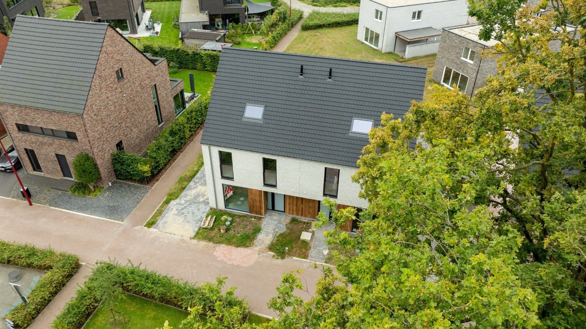 Energiezuinige halfopen bebouwing met 3 slpk’s en zongerichte tuin			 foto 4