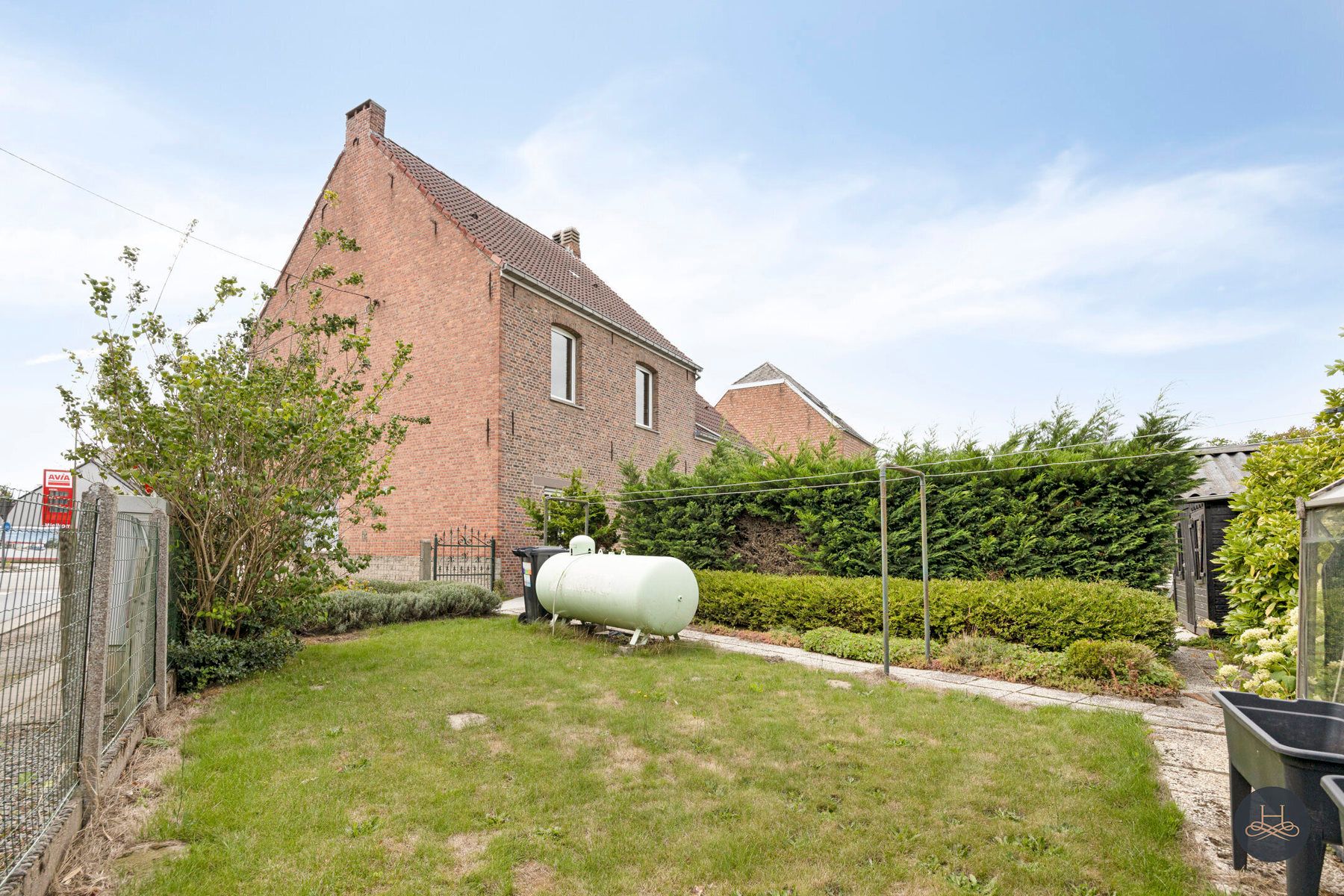 Ruime woning op centrale ligging foto 28