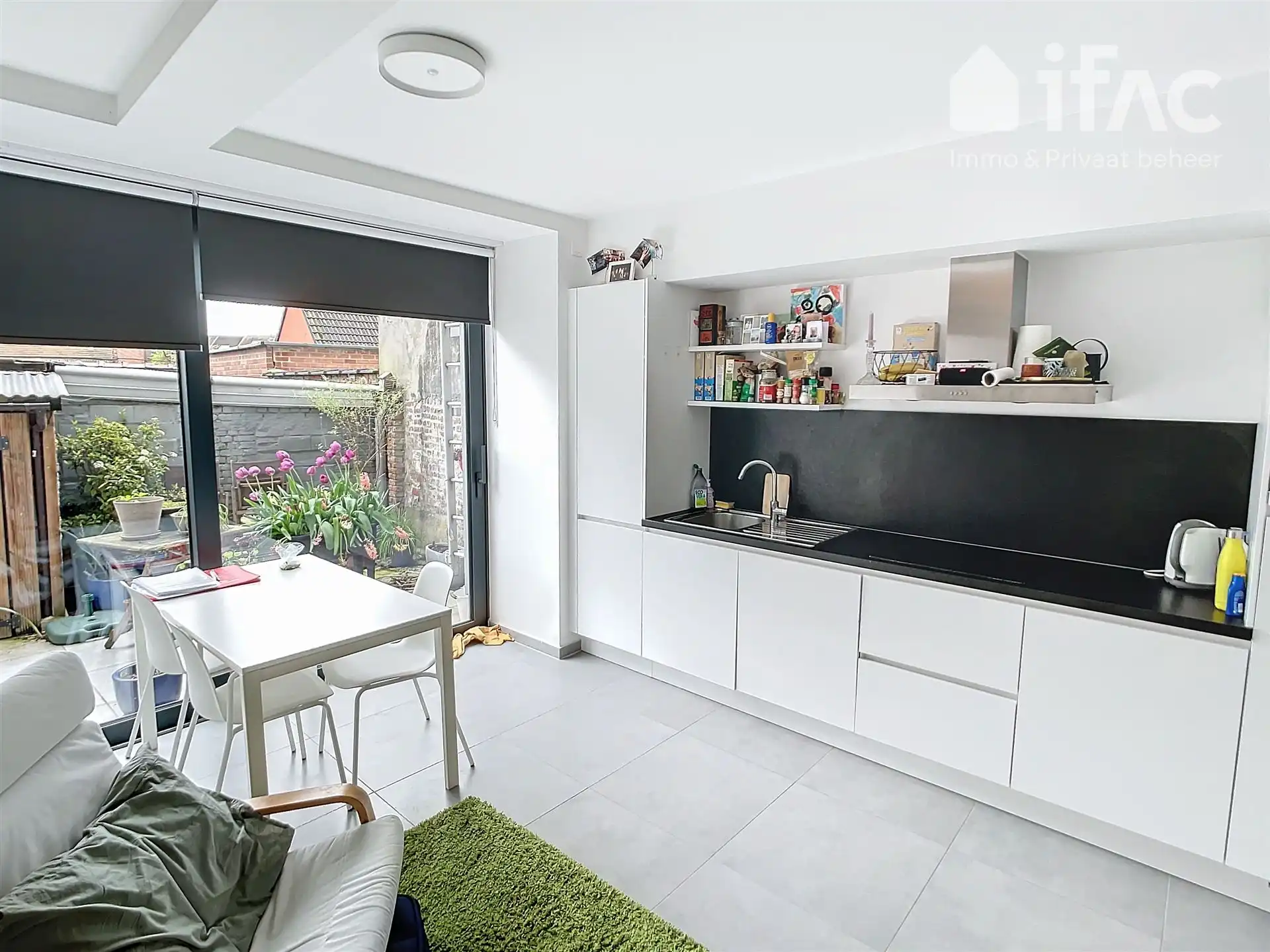 Opbrengsteigendom - Luxe studentenkamers en studio foto 5
