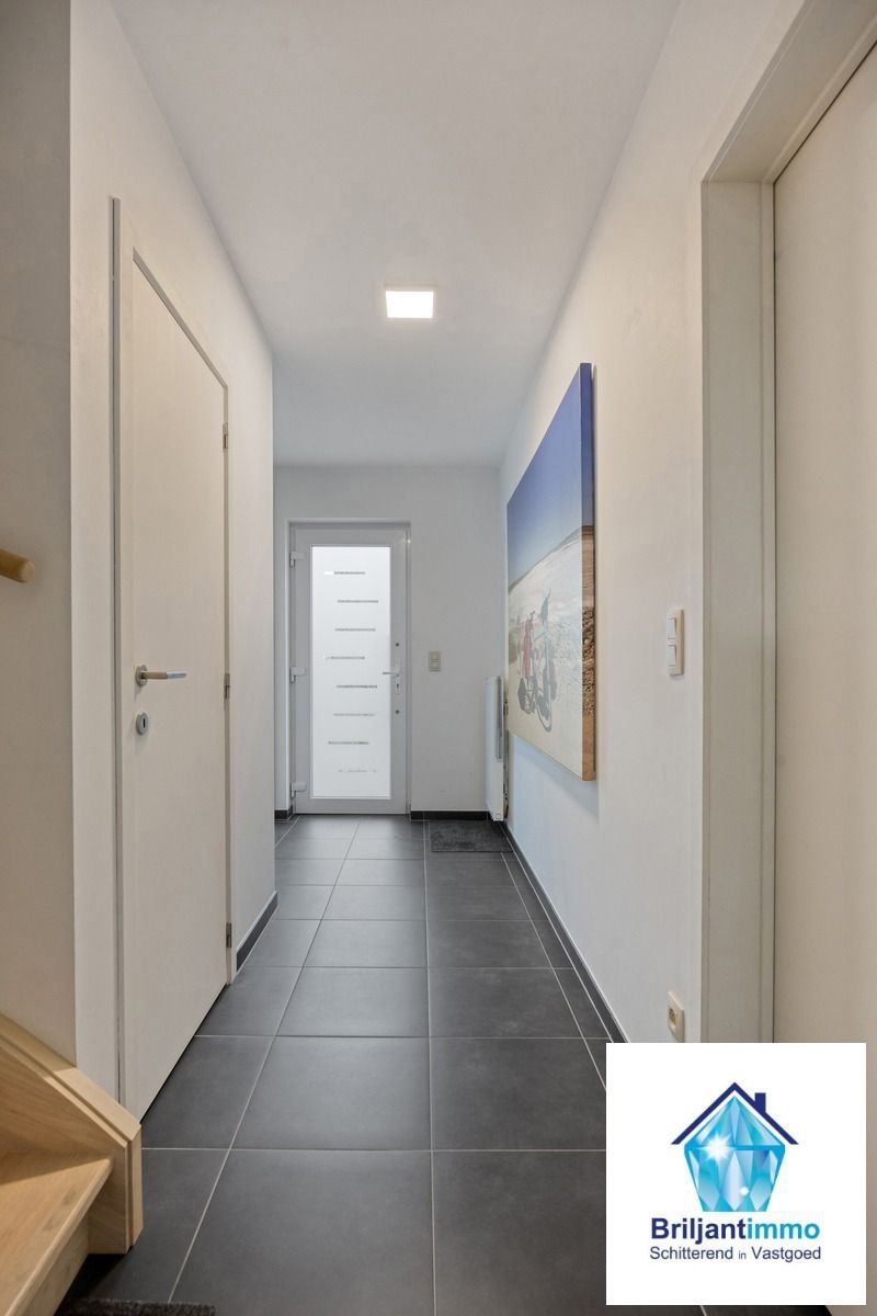 Nieuwbouw te Mechelen-Zuid met 3 slp, dubbele garage en tuin foto 2