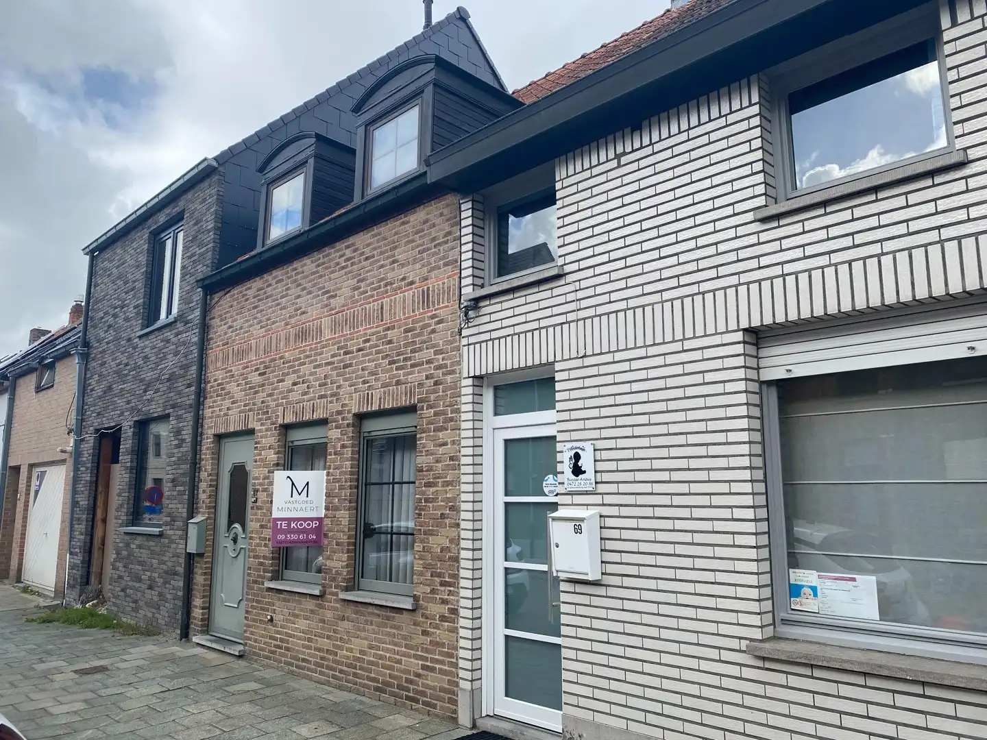 Charmante rijwoning met 2 slpk en koer foto 11