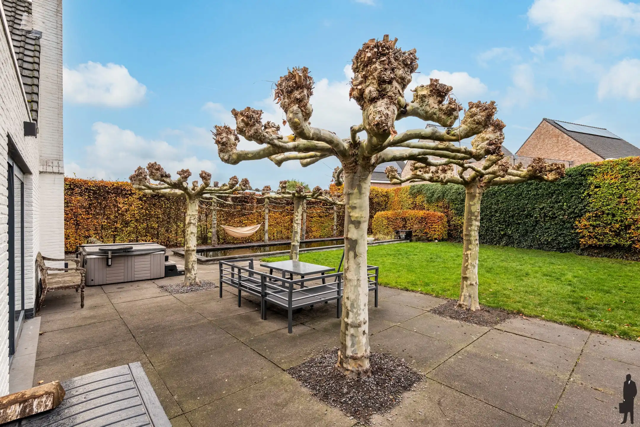 Moderne woning met 332m² bewoonbare oppervlakte foto 78