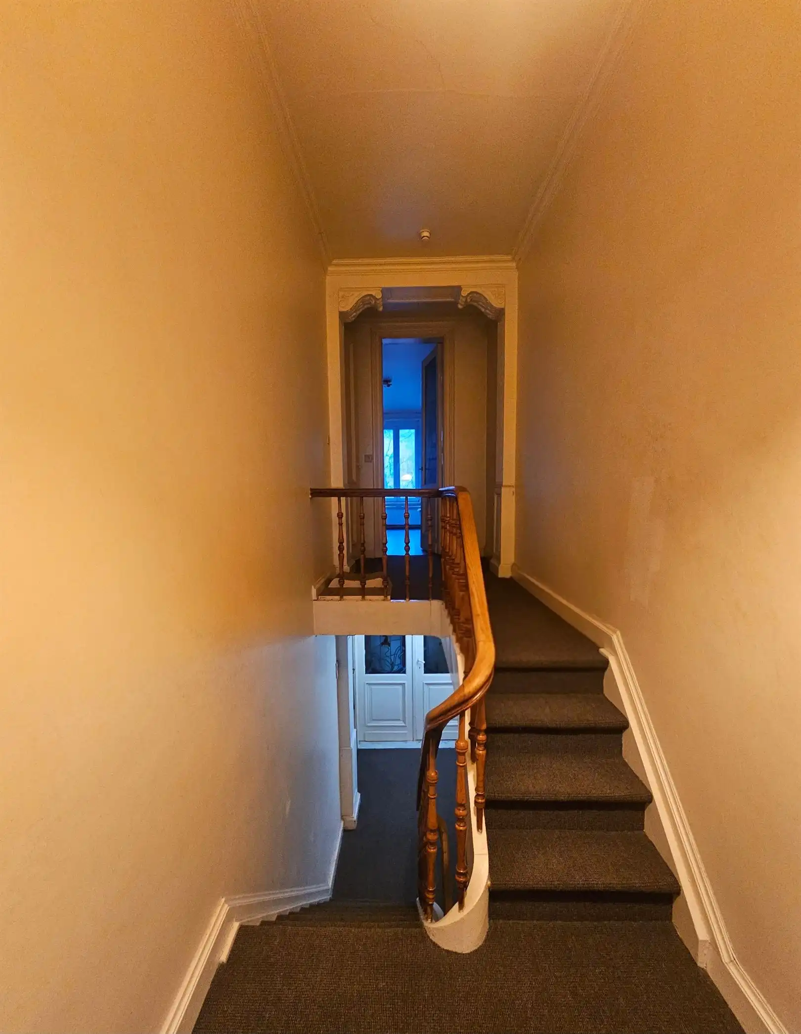 Duplexappartement met privatieve ingang en stadstuintje foto 8