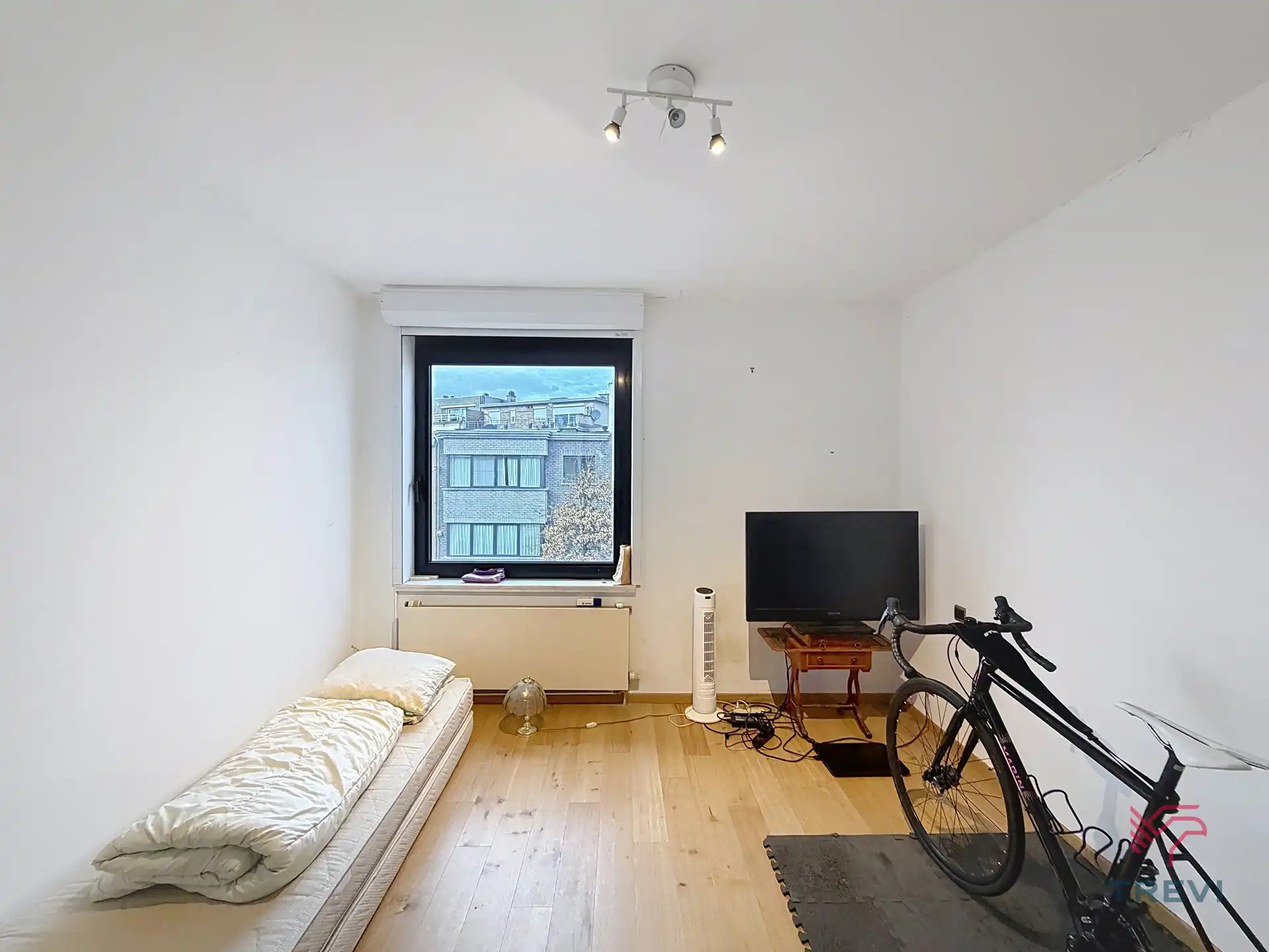 Huis met 4 slaapkamers en tuin  foto 12