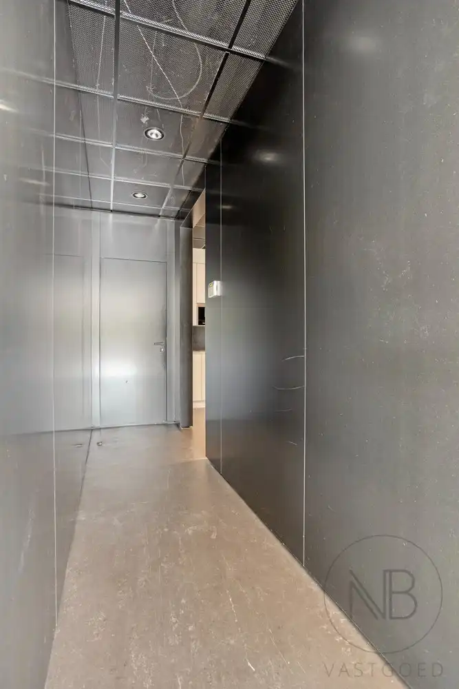 Instapklaar bedrijfsruimte van ca. 420 m² in het Botta-gebouw foto 24