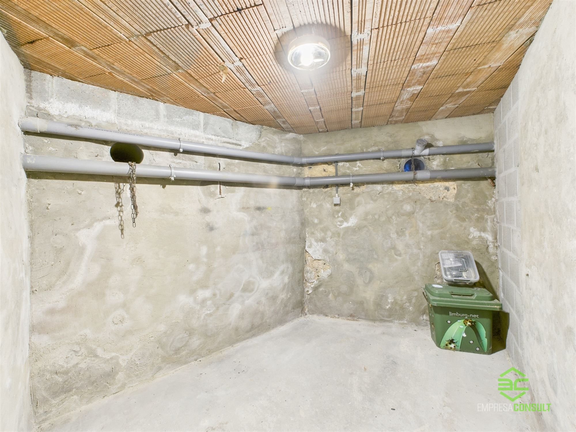 Interessant opbrengsteigendom met 4 app in het centrum! foto 18