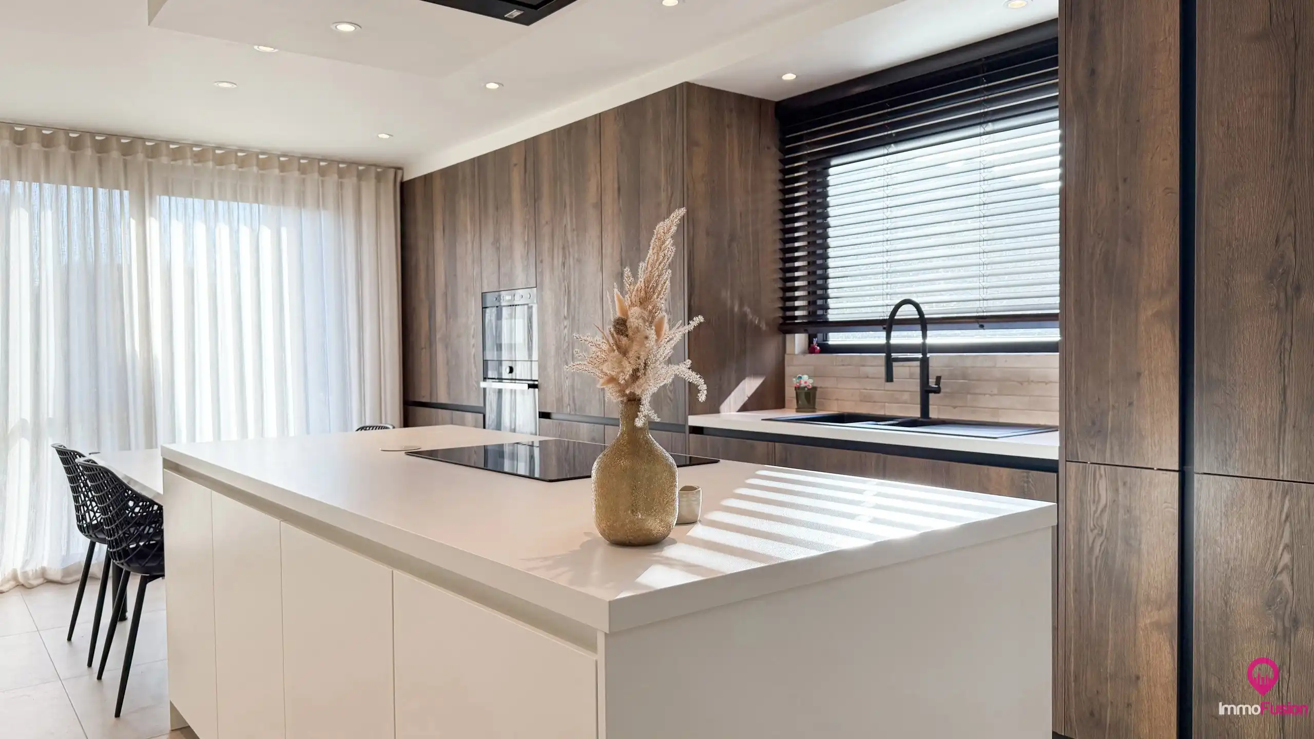 Mooie instapklare open bebouwing met charme op ruim perceel! foto 8