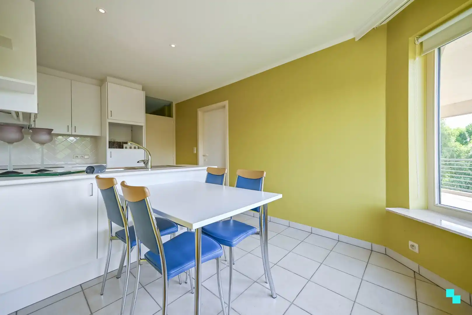 Ruim 2-slaapkamerappartement met zonneterras en aparte garagebox in Emelgem foto 14