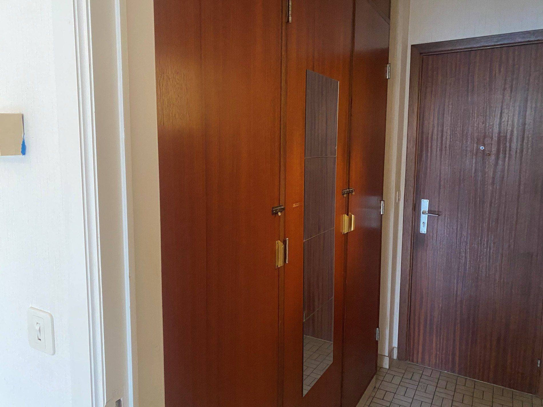 Centraal gelegen studio met terras en open zicht op het Mijnplein in Oostende foto 19