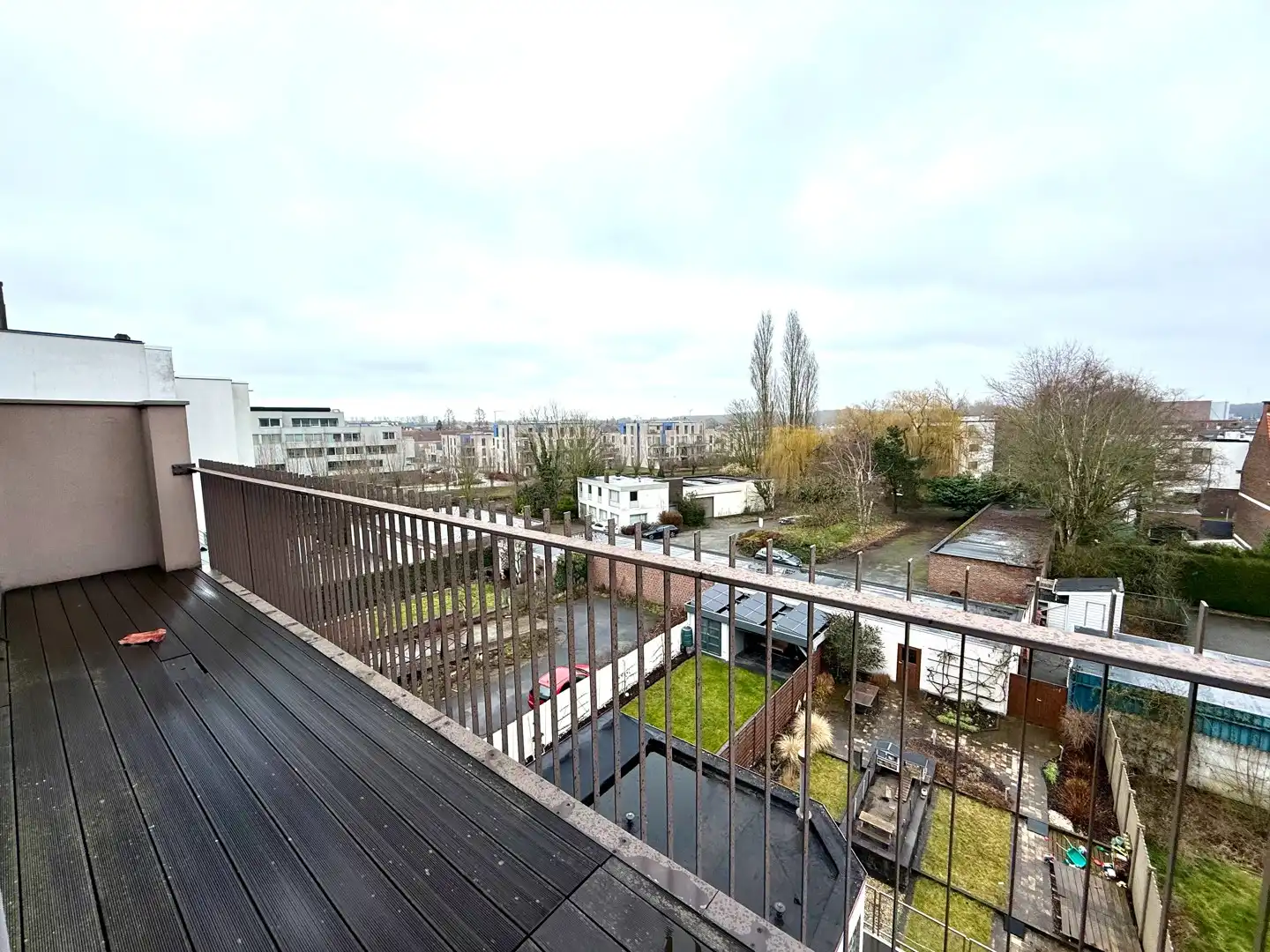 Superleuk bemeubeld dakappartement met penthousegevoel, pal in het centrum van Deinze. foto 21