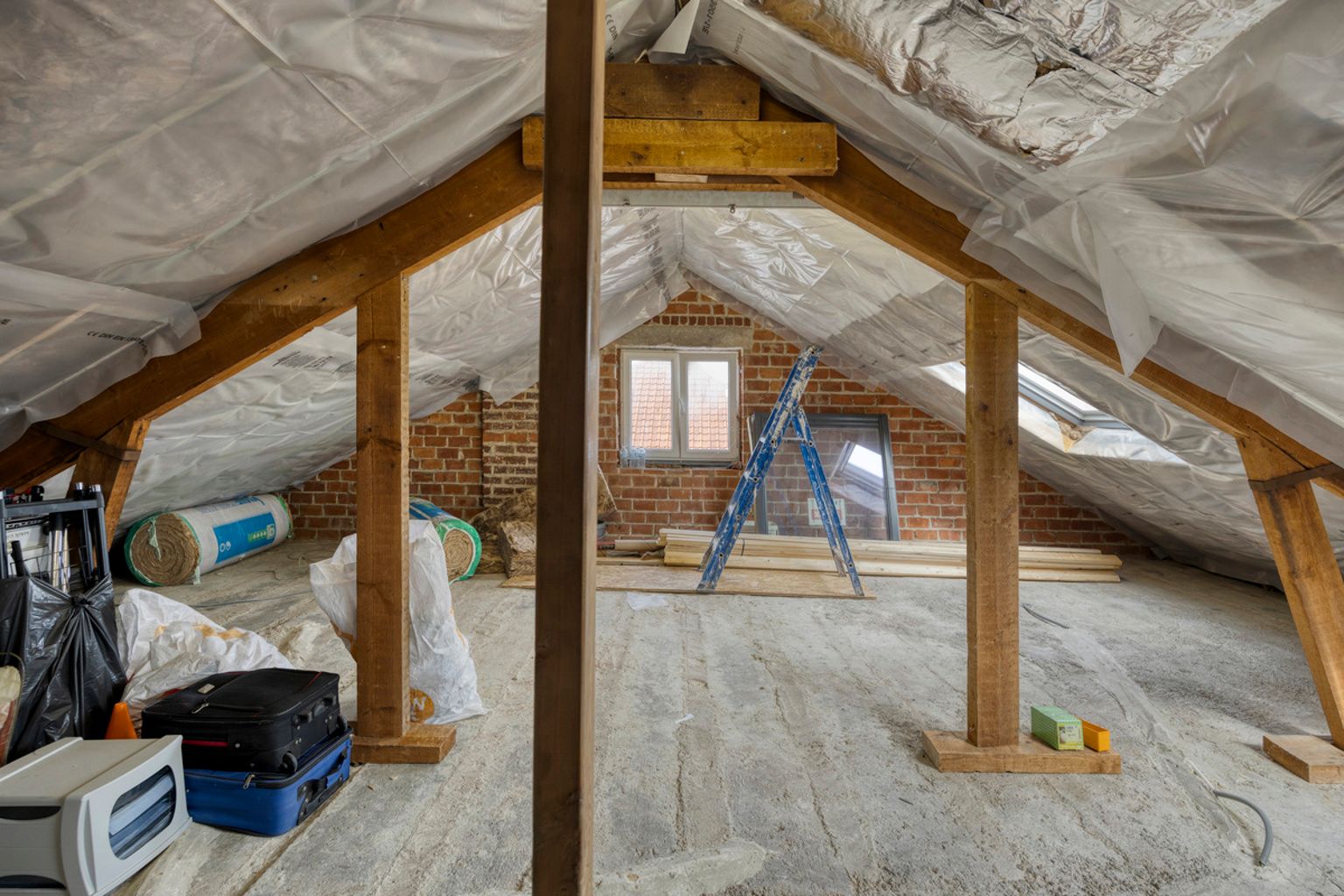 Ruime en gerenoveerde 3-gevelwoning met 4 slaapkamers foto 21