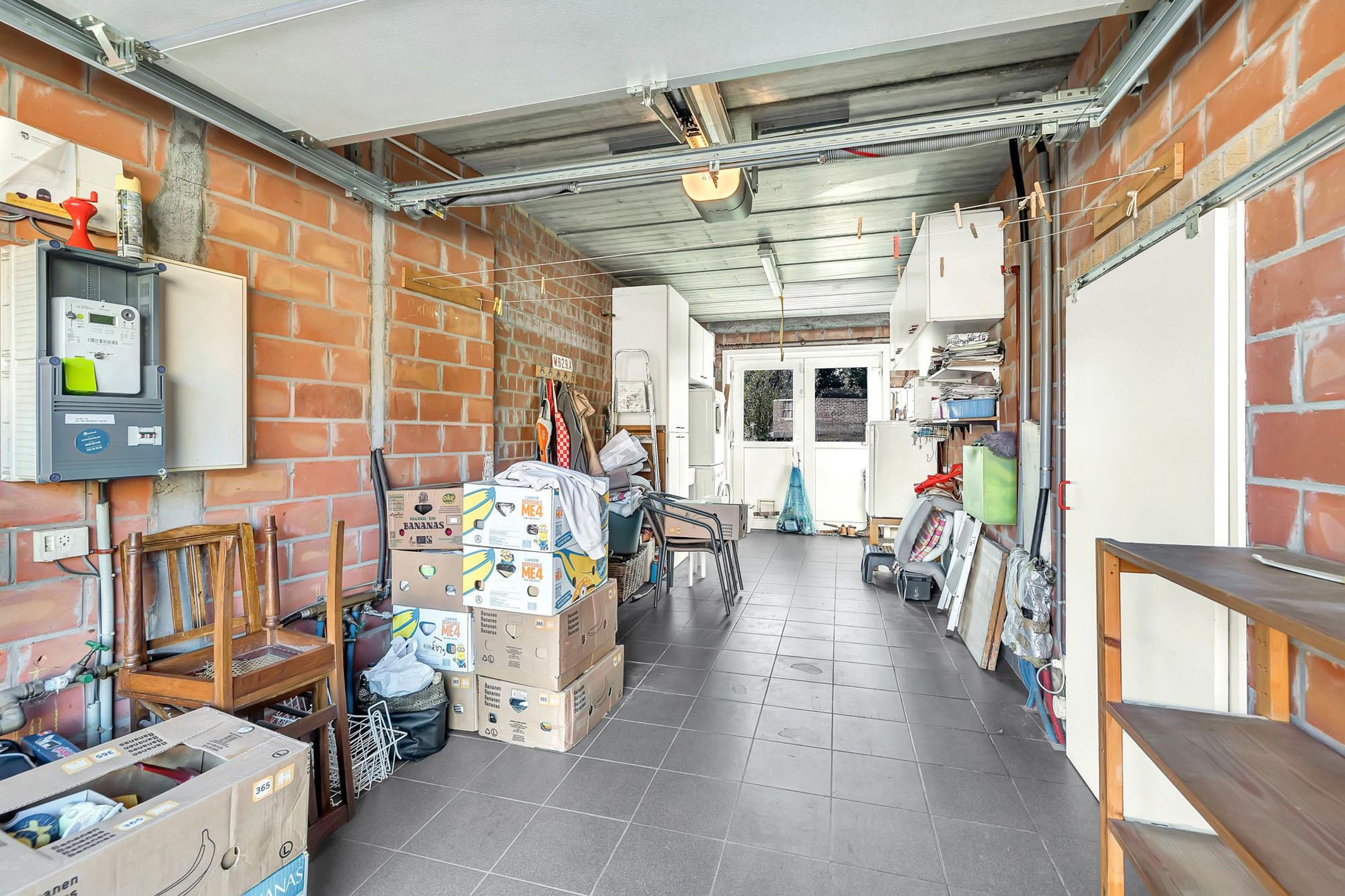 Instapklare woning met garage en tuin foto 9