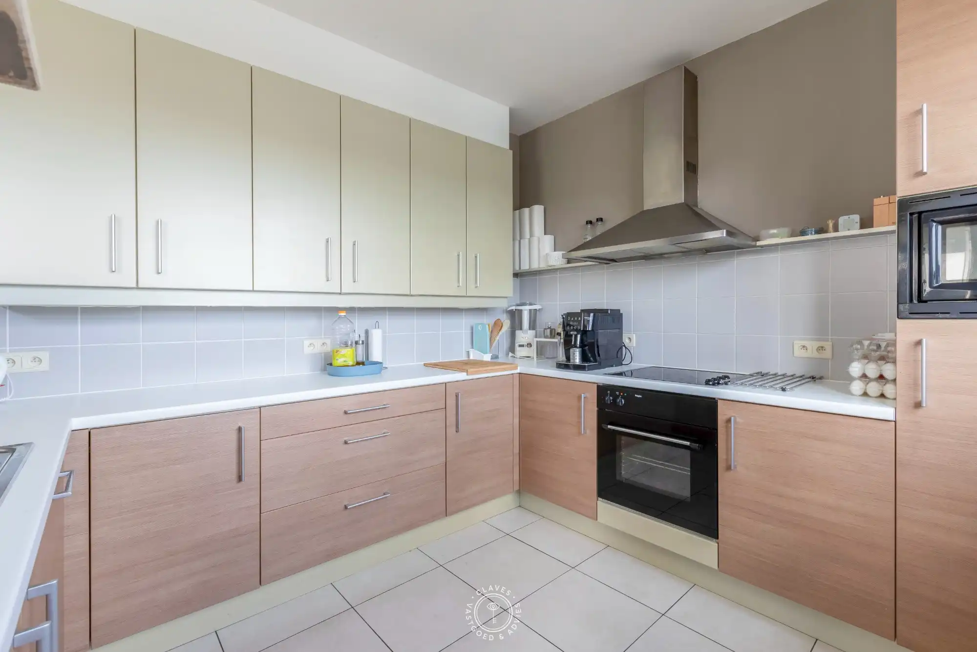 Imposant duplexappartement met een zee aan ruimte foto 6