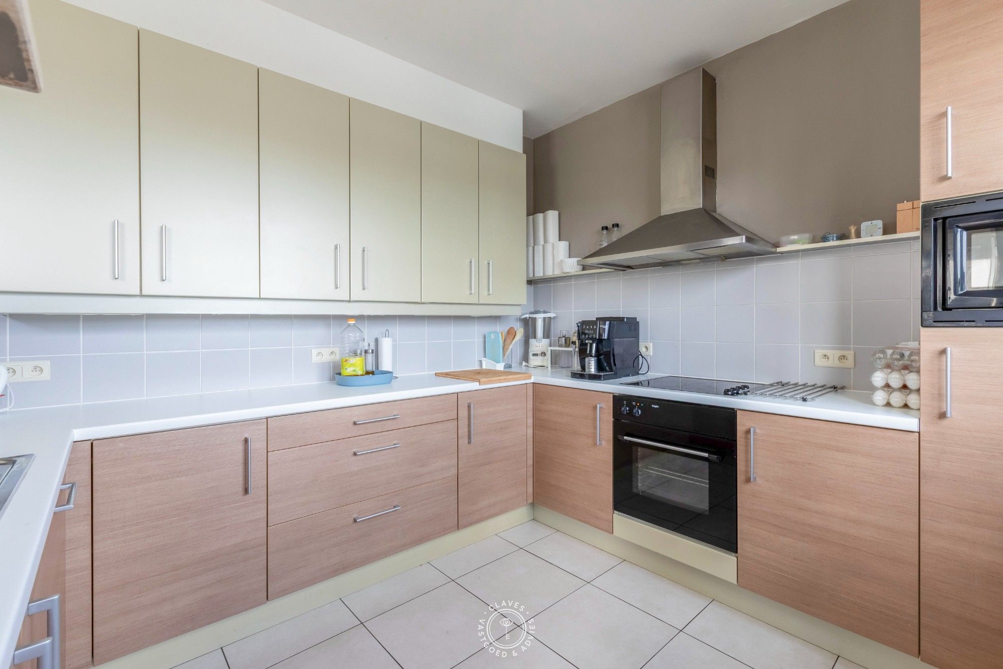 Imposant duplexappartement met een zee aan ruimte foto 5