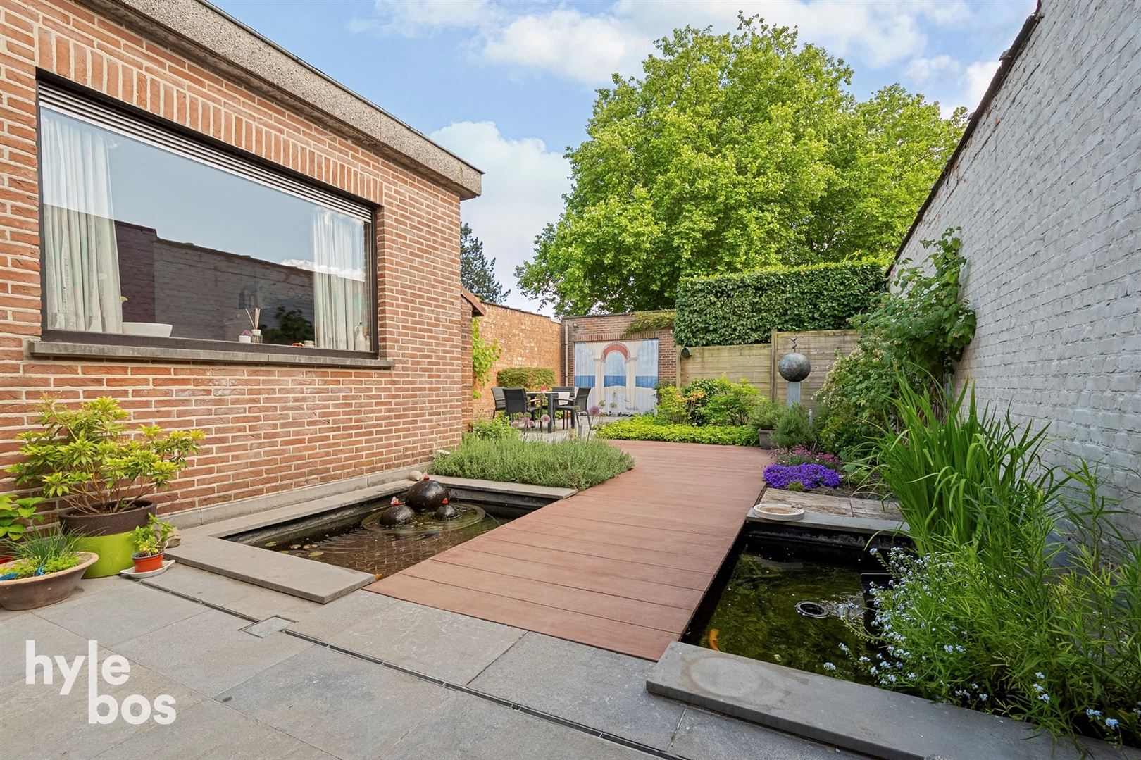Stijlvolle ruime woning met praktijk & stadstuin foto 26