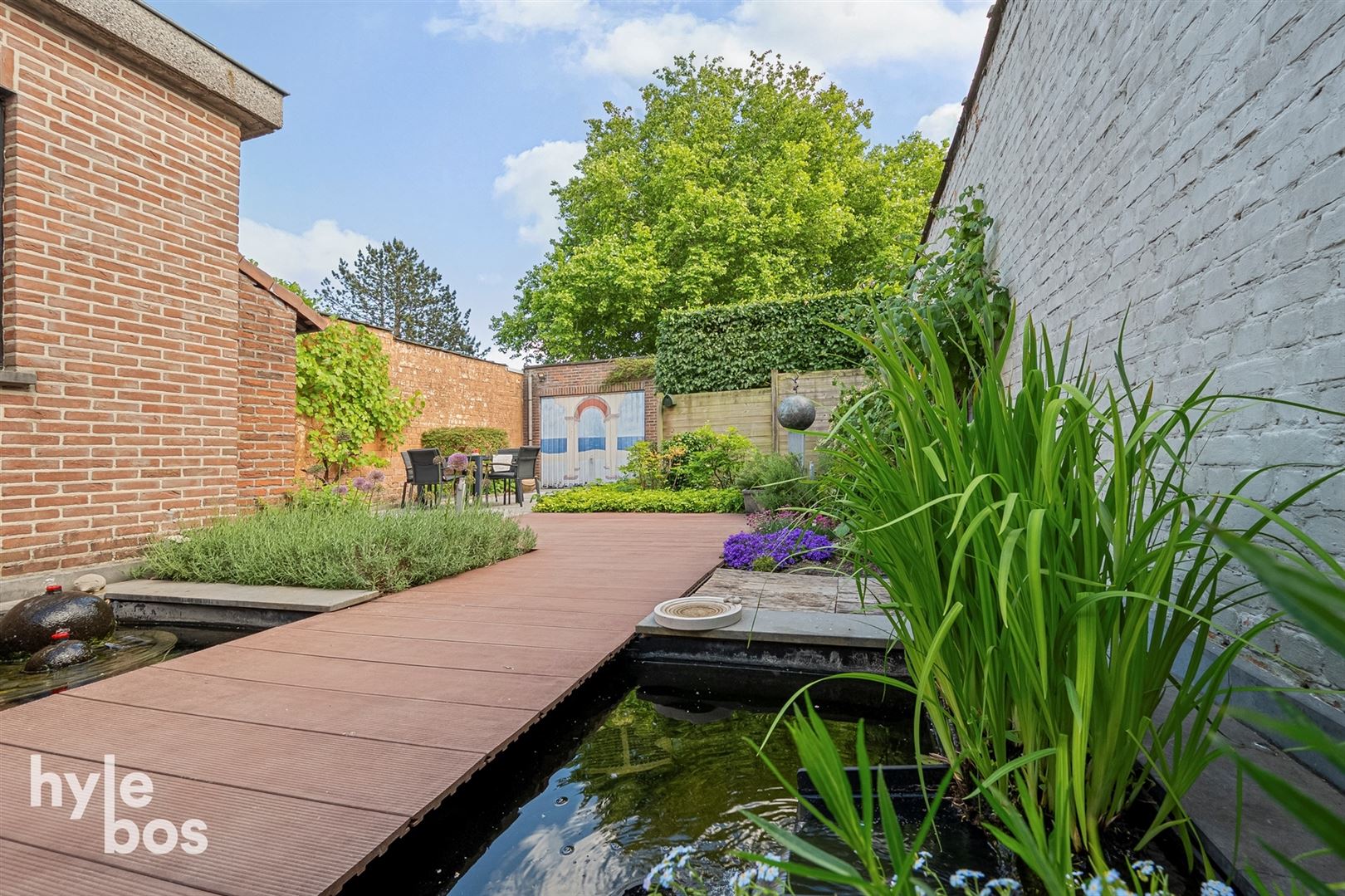 Stijlvolle ruime woning met praktijk & stadstuin foto 26