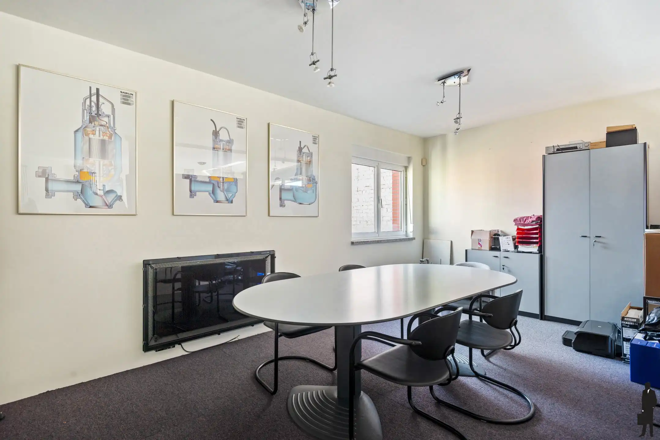 Polyvalent gebouw met handelsruimte, kantoor en duplex foto 9