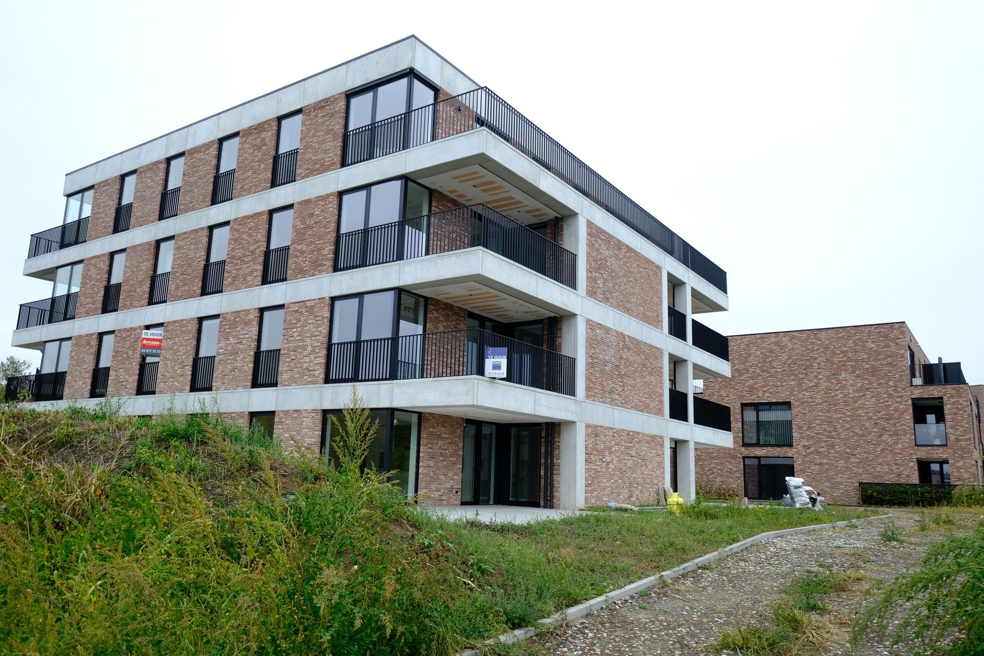 Nieuwbouw appartement in kermt-Hasselt foto {{pictureIndex}}