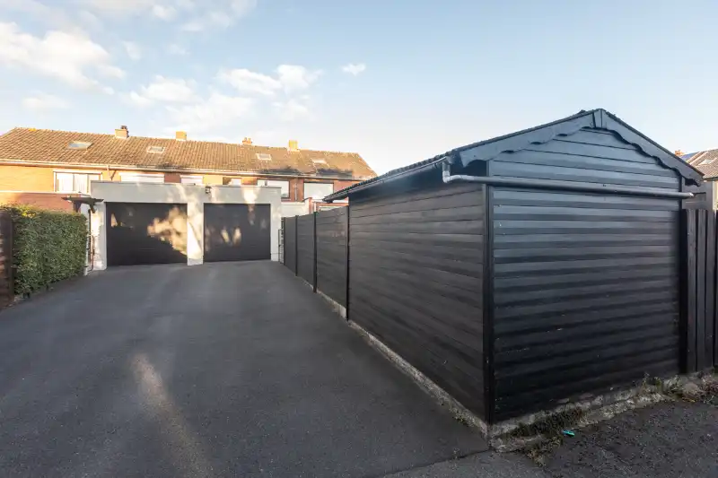 Centraal en toch rustig gelegen woning met tuin, garage en 3 slaapkamers (meer mogelijk); Energielabel D makkelijk haalbaar! foto 14