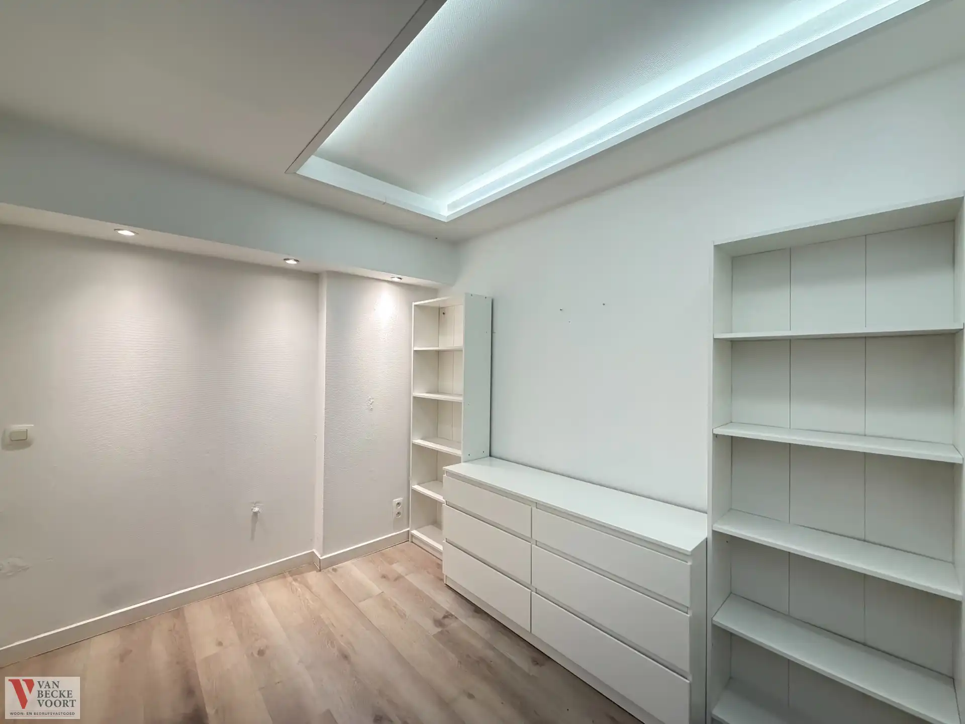 Handelsgelijkvloers 36m² foto 5