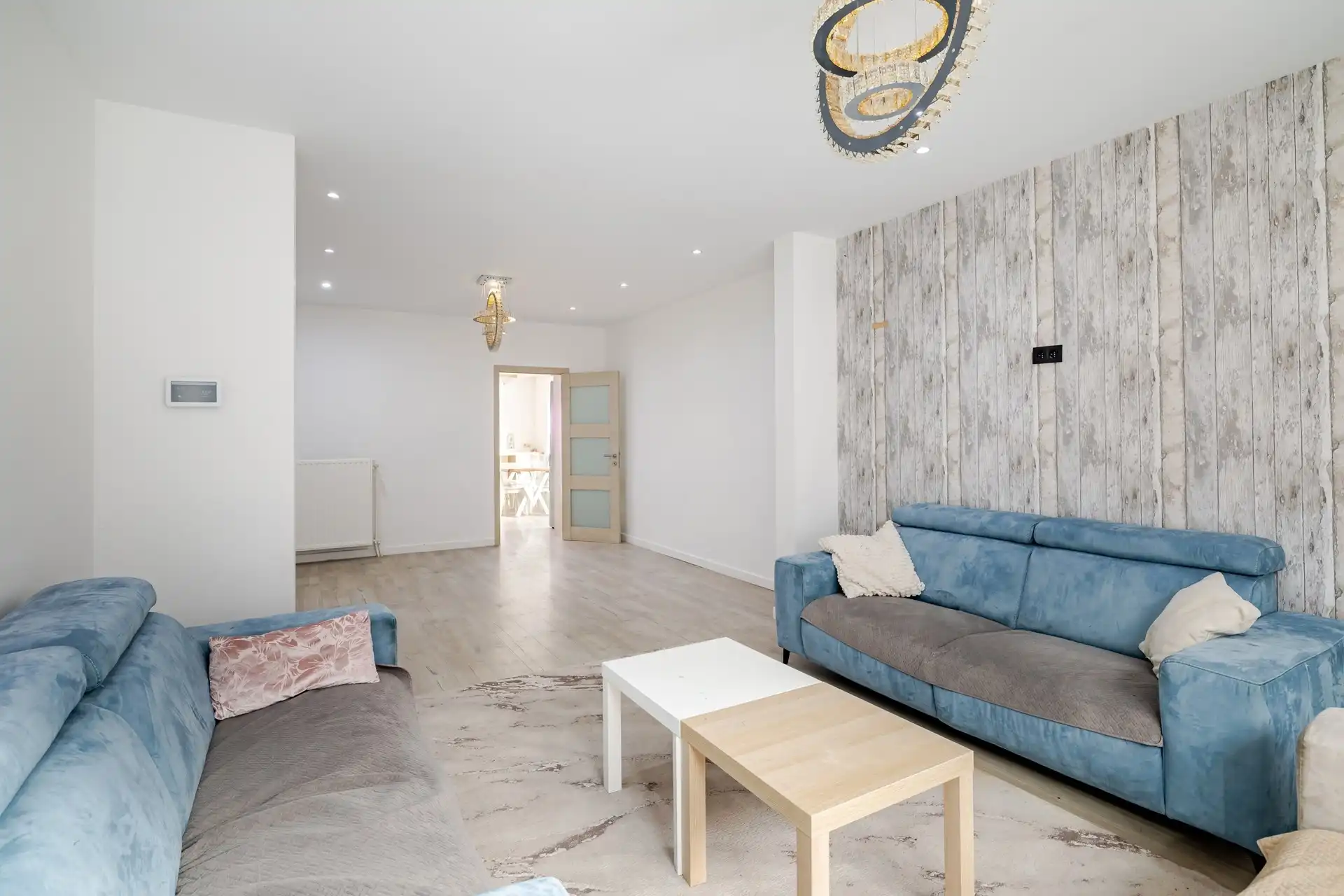 Instapklare woning met 4 slks, garage en aanpalende bouwgrond foto 6