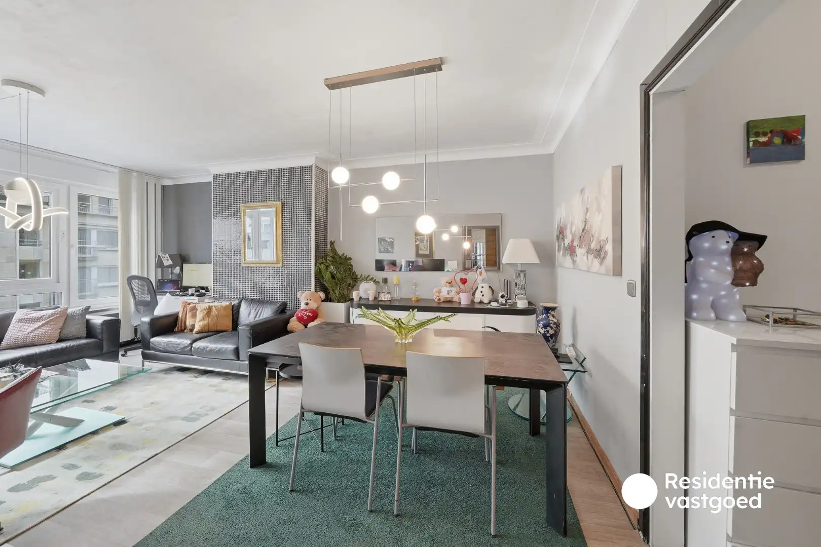 Ruim appartement met 2 slaapkamers op topligging in Oostende foto 4