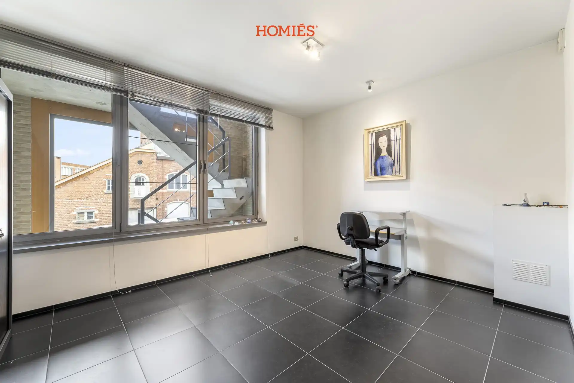 Opbrengsteigendom: Ruim kantoor + duplexappartement foto 9