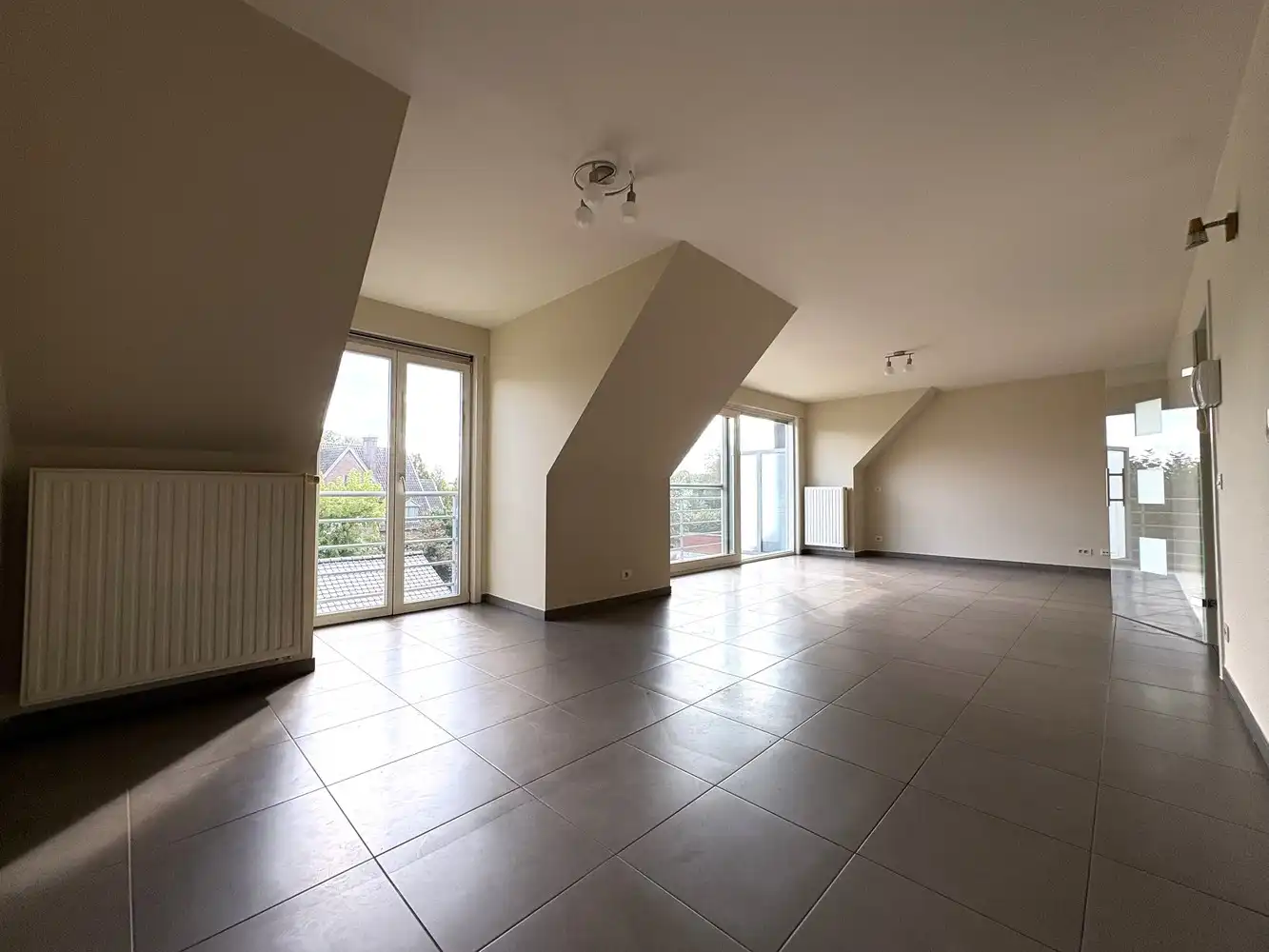 Lichtrijk appartement met 2 slpks. in het centrum van Torhout foto 2