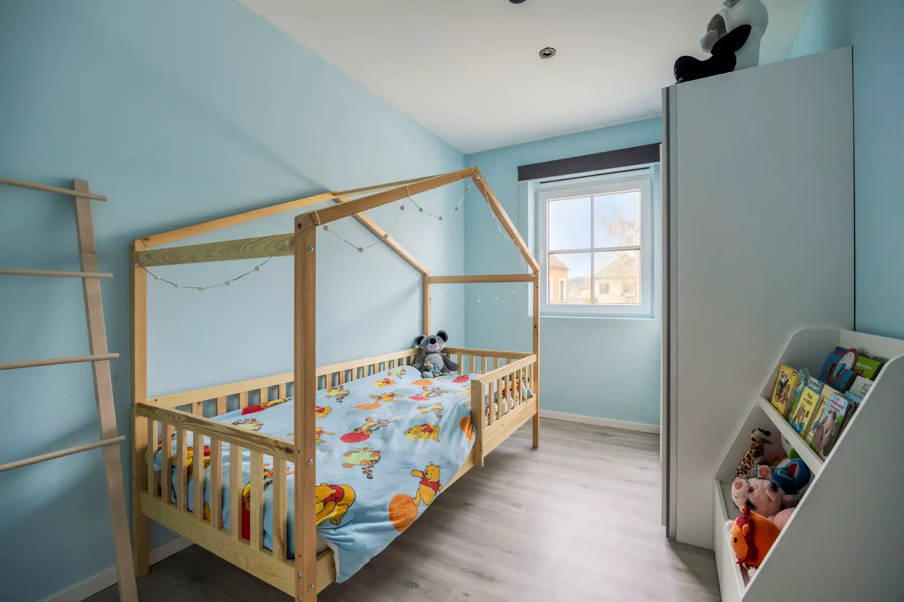 Smaakvolle nieuwbouwwoning op toplocatie met ruime oprit  foto 19