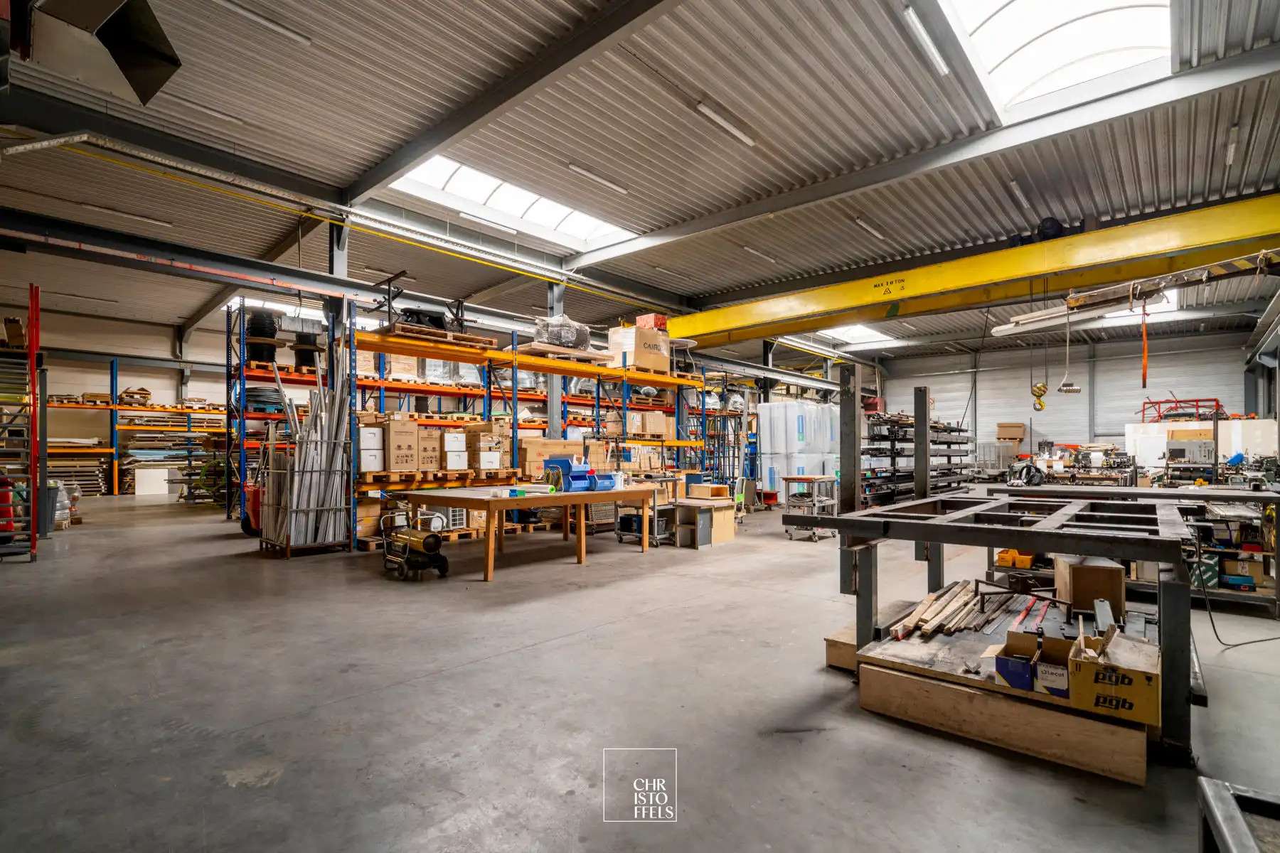 Multifunctioneel bedrijfsgebouw op 4.091 m² met bedrijfshal van ca. 1.846 m², kantoren van ca. 187 m² en conciërgewoning van ca. 244 m² foto 9