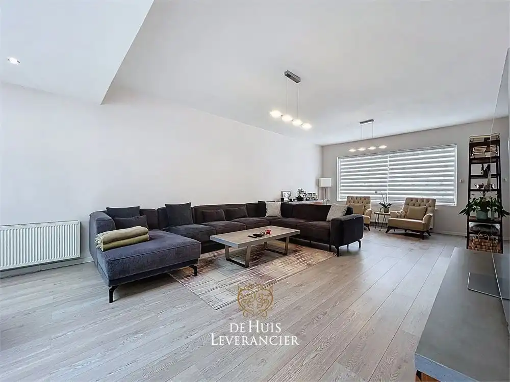 Instapklare gezinswoning (4 slpks) met garage in de Altenawijk foto 7