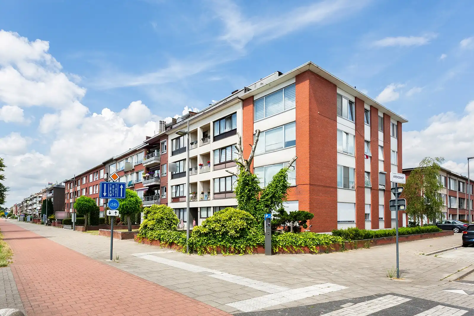 Ruim 3-slaapkamerappartement nabij Rivierenhof foto 28