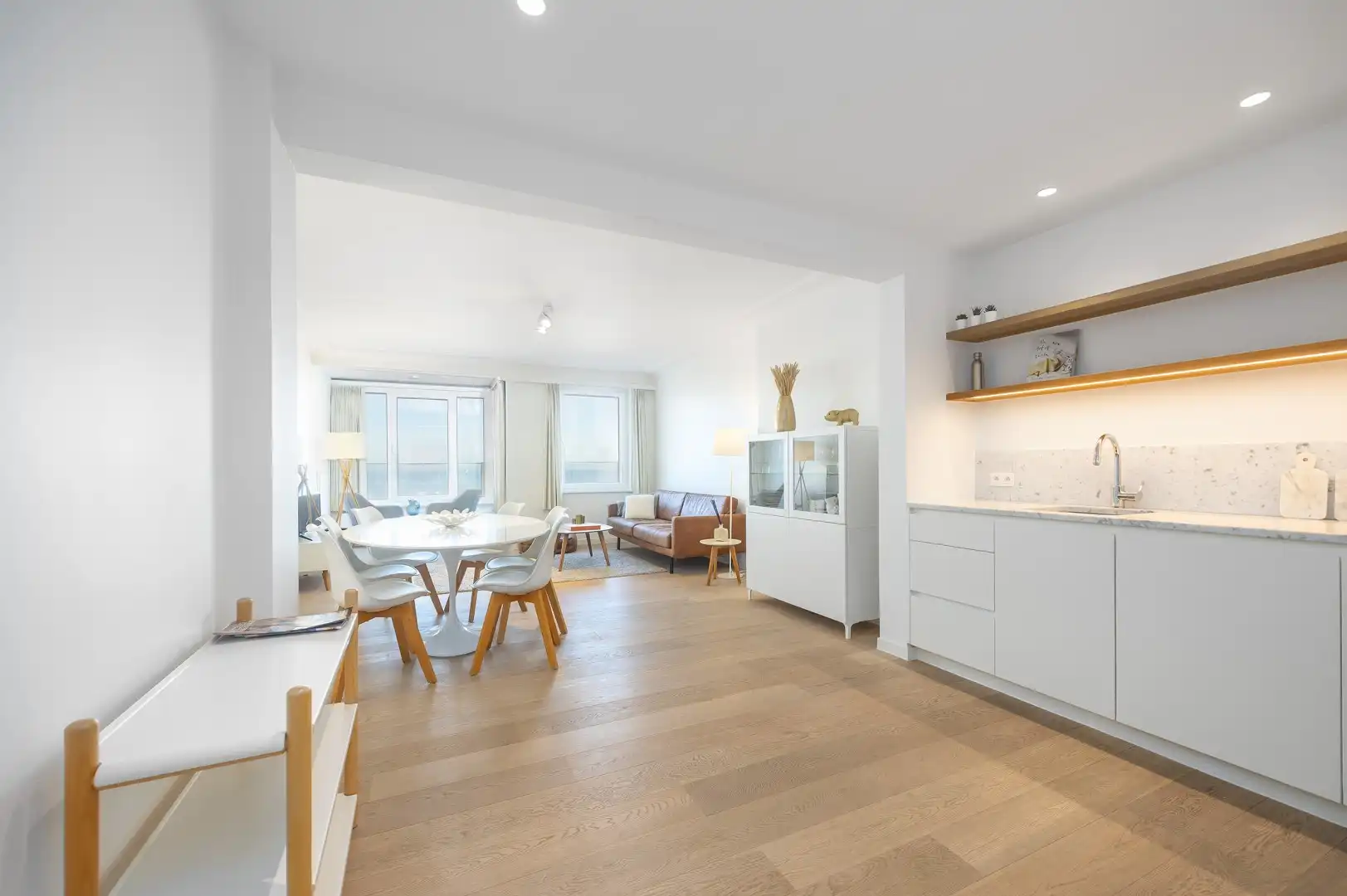 Appartement te koop foto {{pictureIndex}}